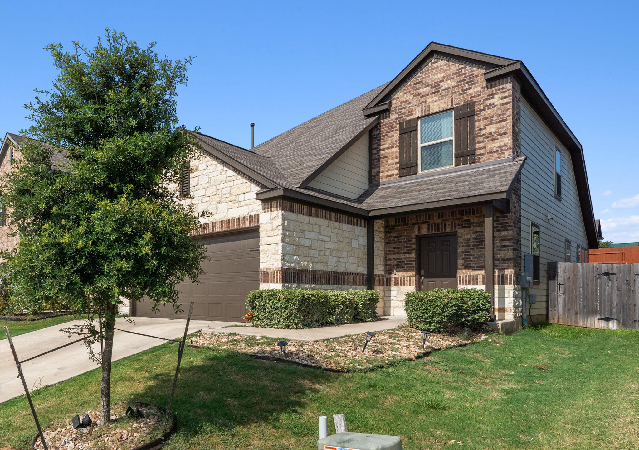 442 Thornless Cir, Buda, TX 78610