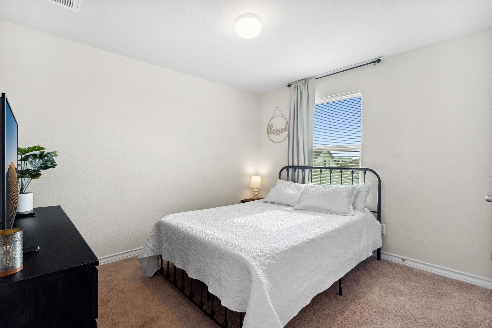 442 Thornless Cir, Buda, TX 78610