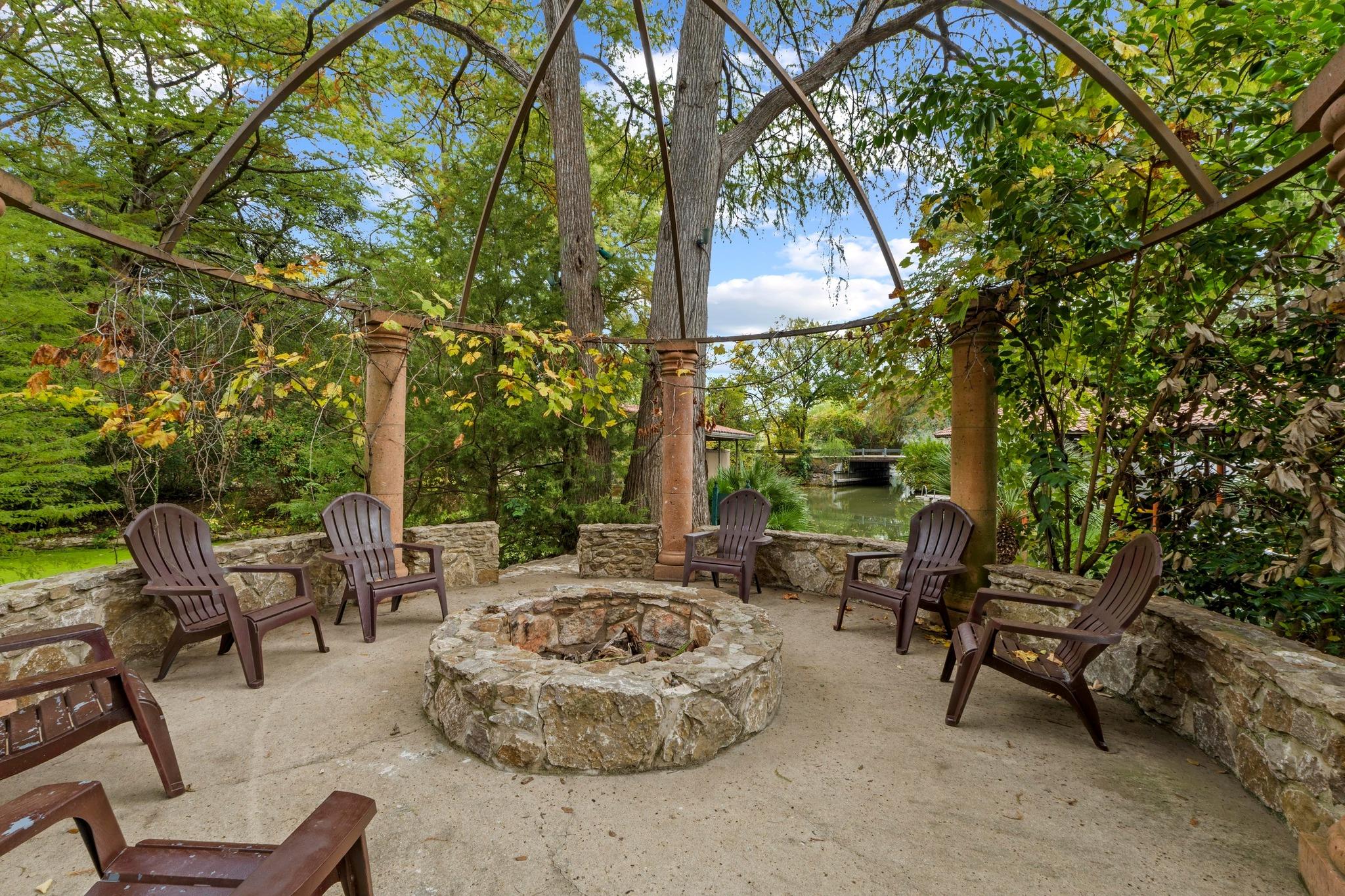 1937 Rue De St Tropez St # 5, Austin, TX 78746