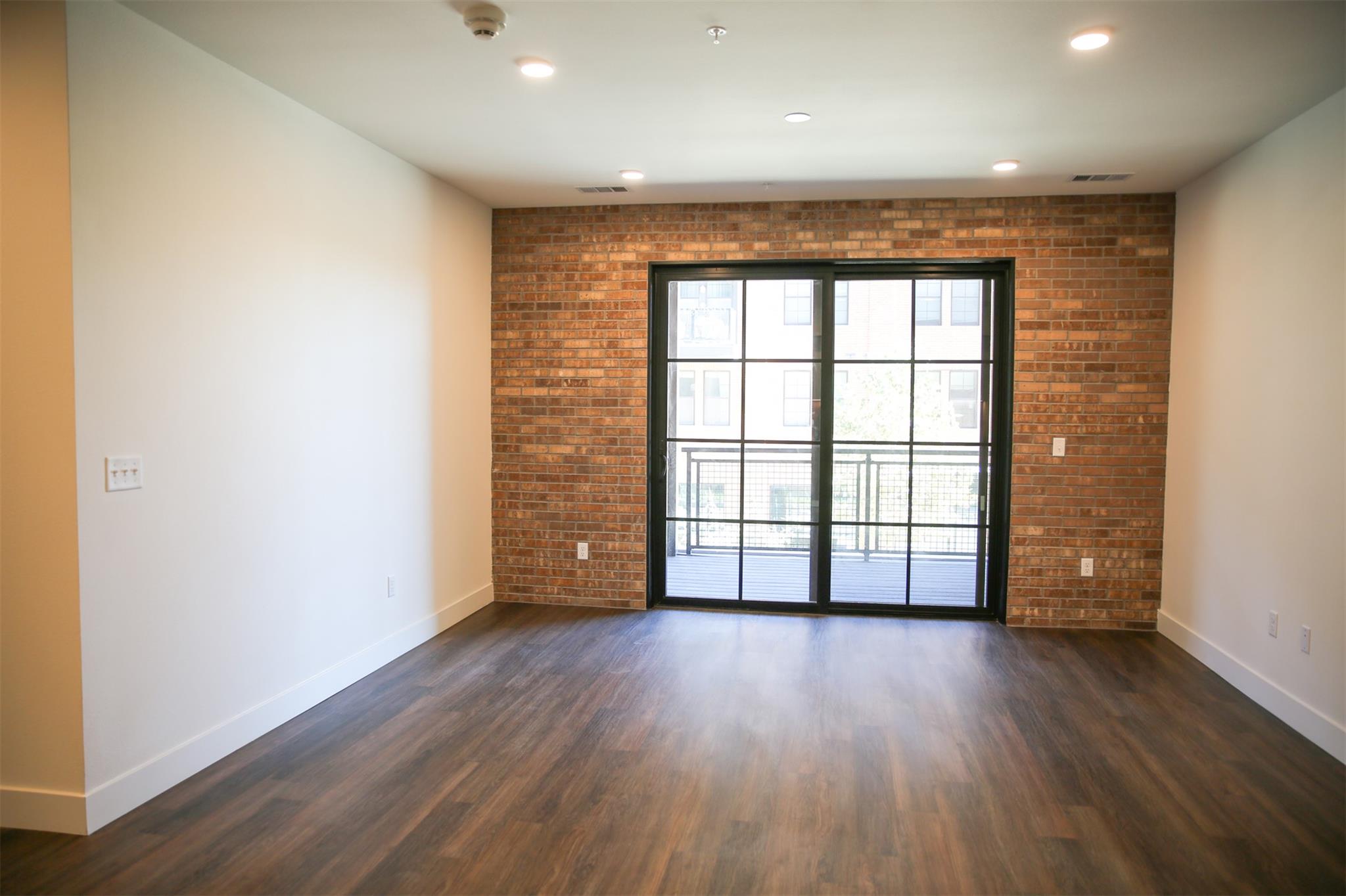 4315 S Congress Ave # 203, Austin, TX 78745