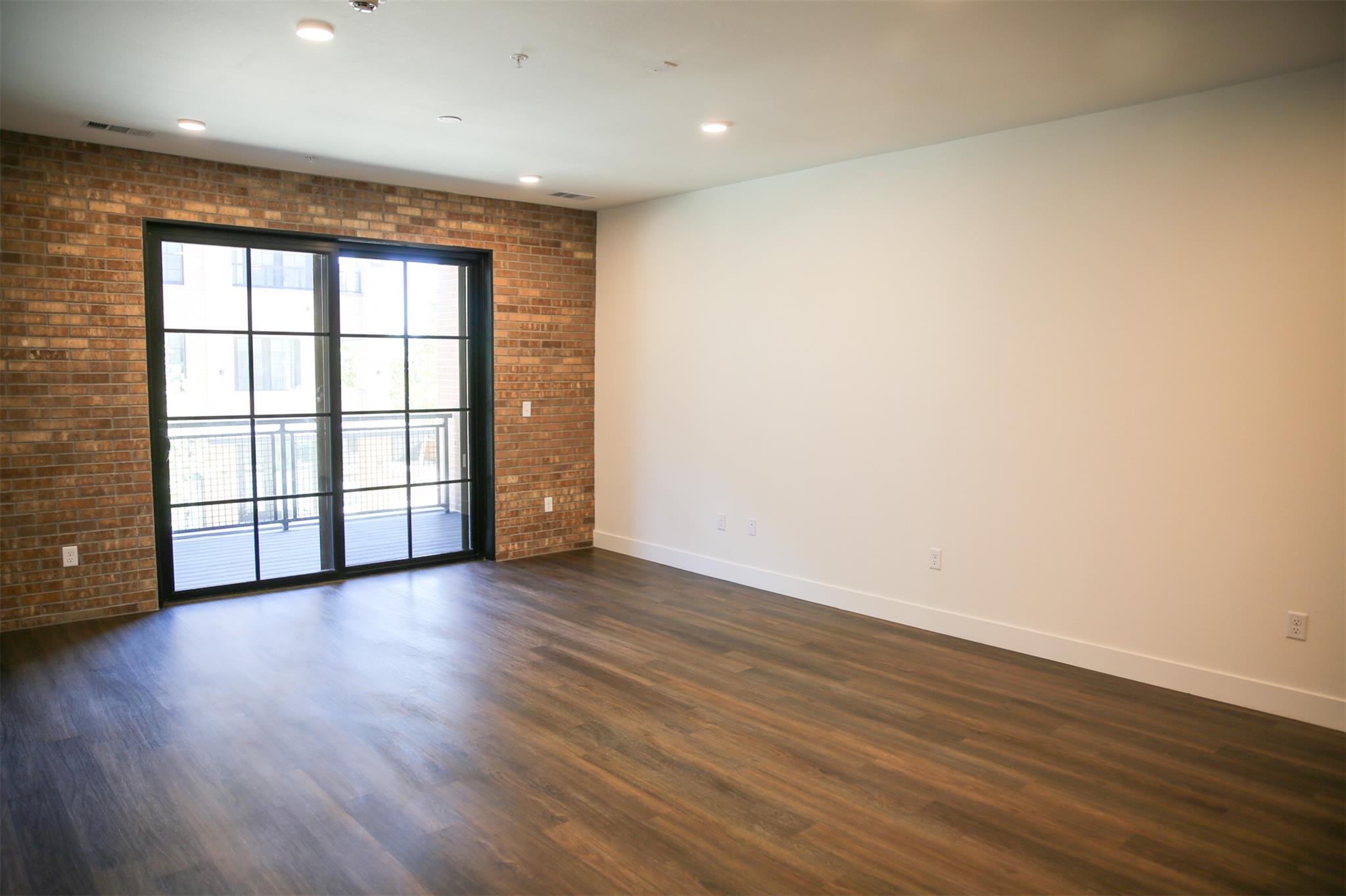 4315 S Congress Ave # 203, Austin, TX 78745