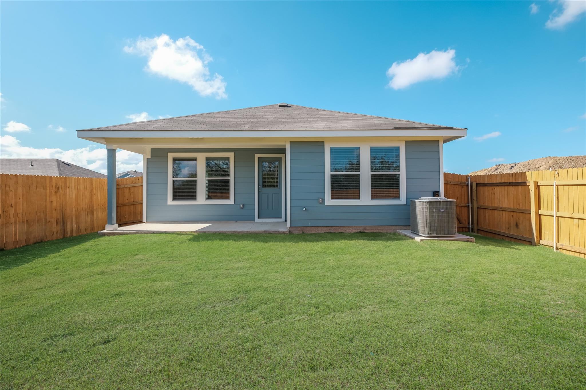 12202 Pike Bnd, Mustang Ridge, TX 78610