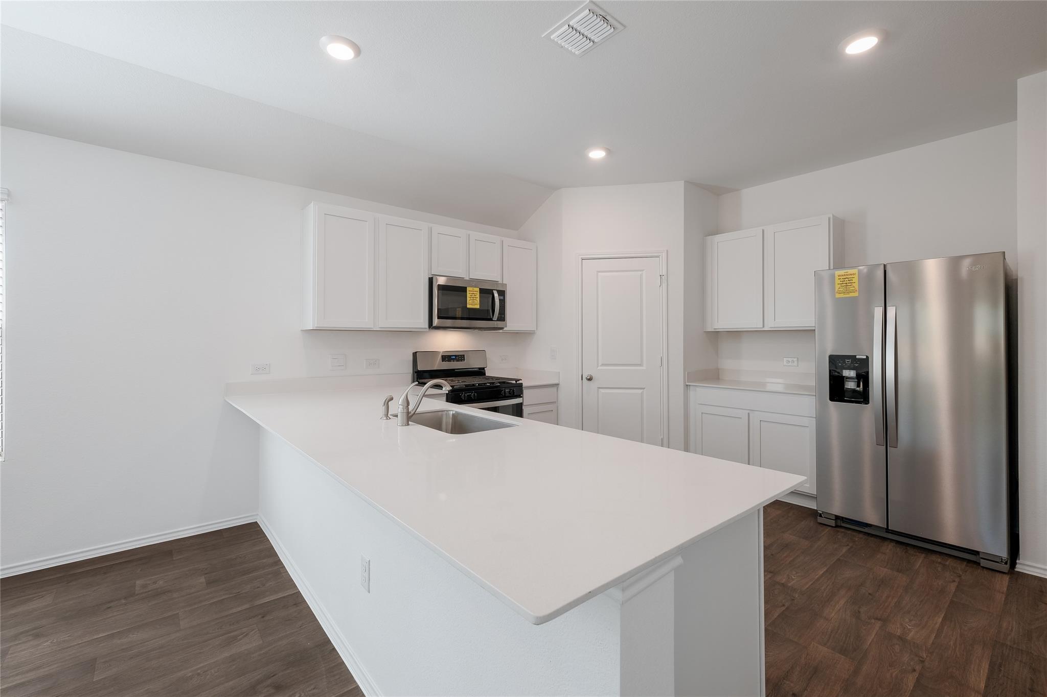 12202 Pike Bnd, Mustang Ridge, TX 78610