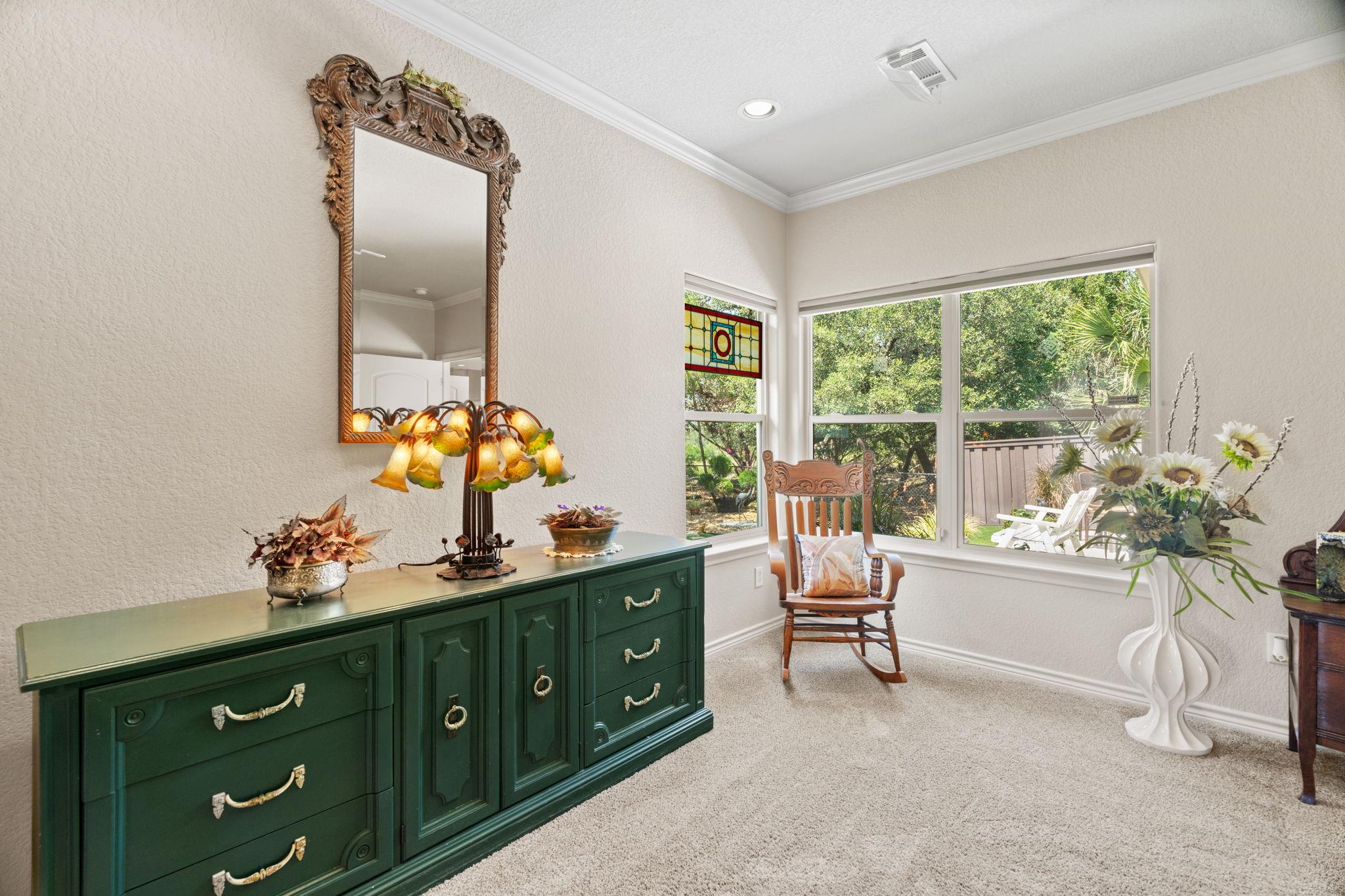 813 Lacey Oak Cir, Marble Falls, TX 78654