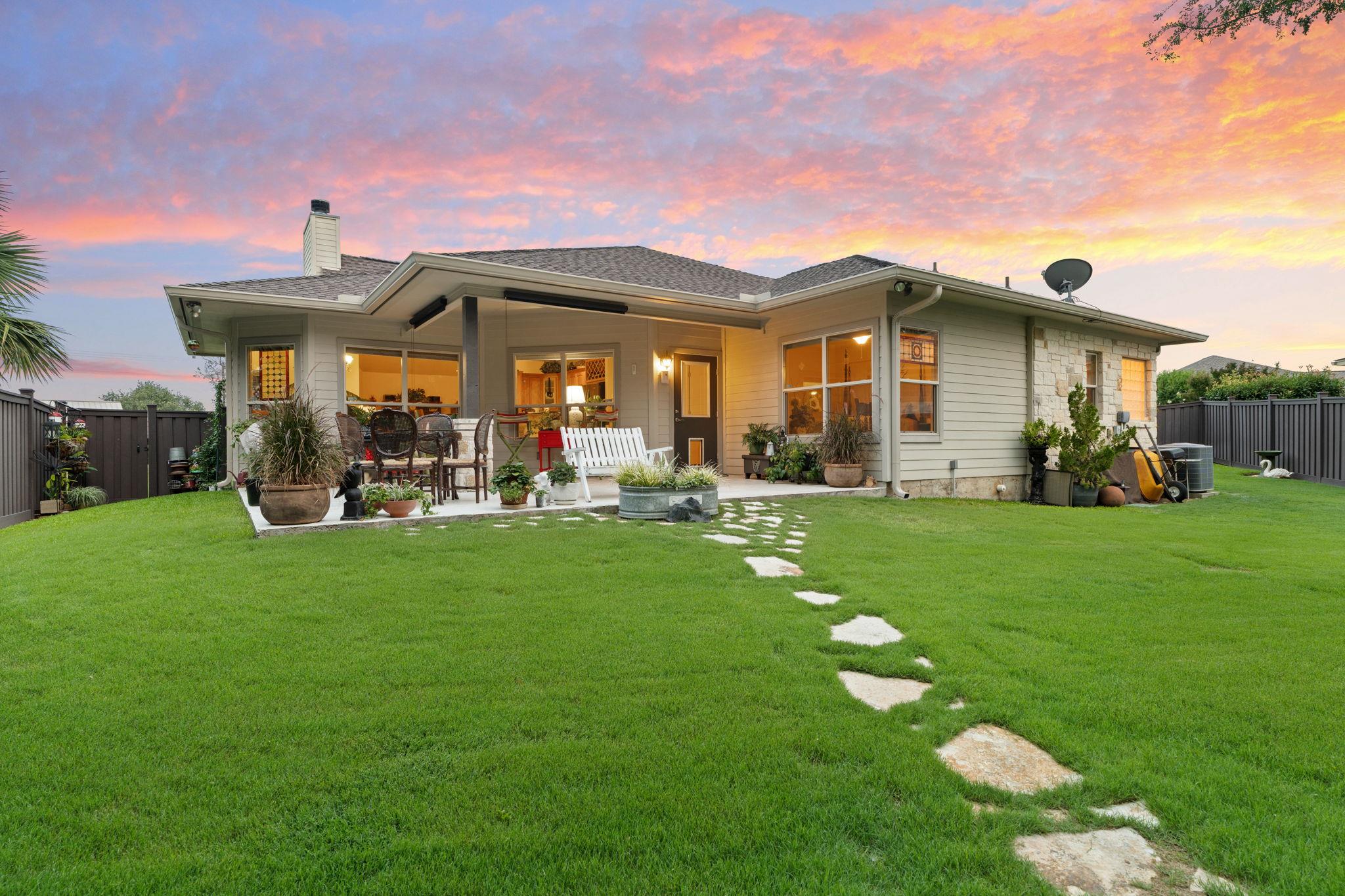 813 Lacey Oak Cir, Marble Falls, TX 78654