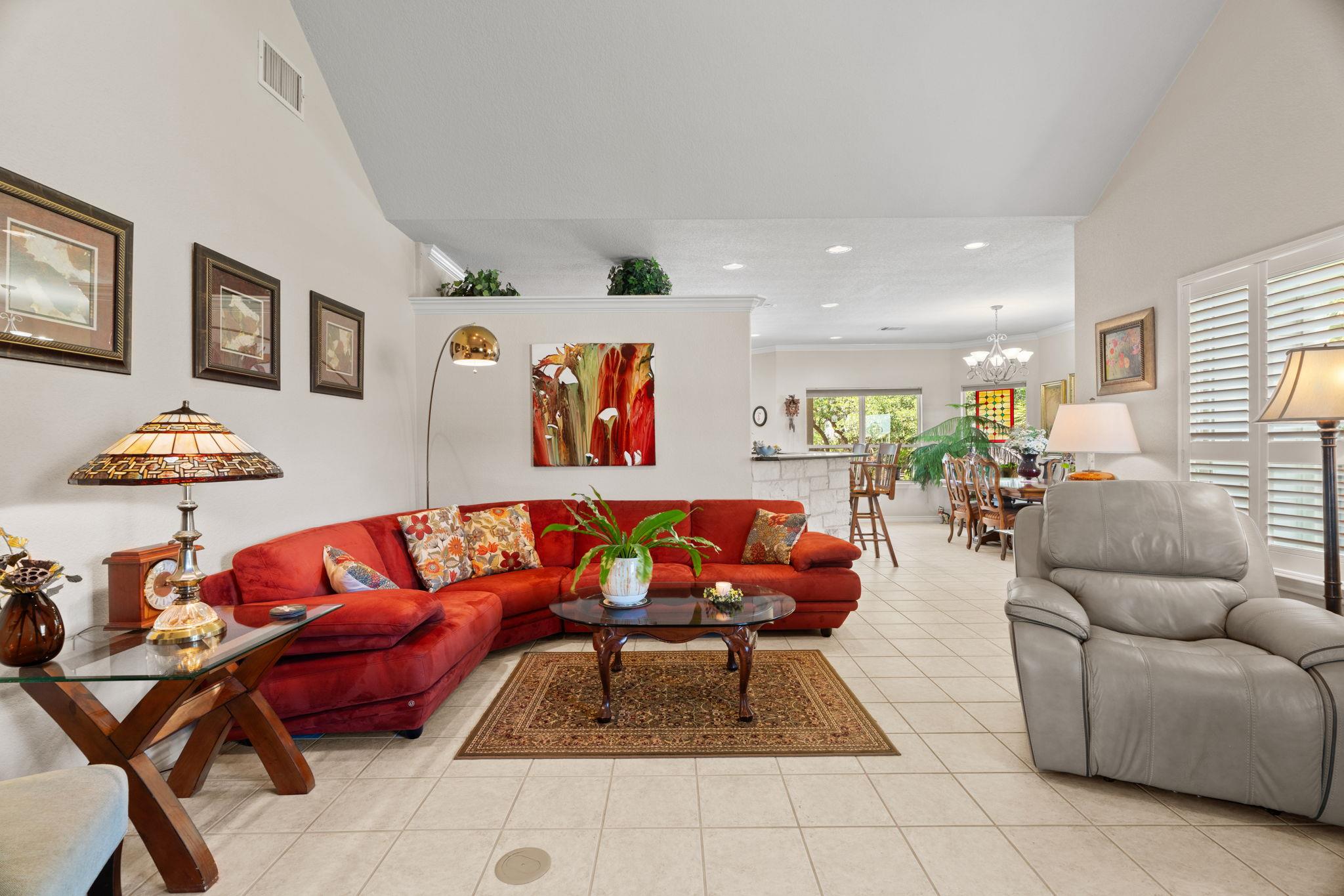 813 Lacey Oak Cir, Marble Falls, TX 78654