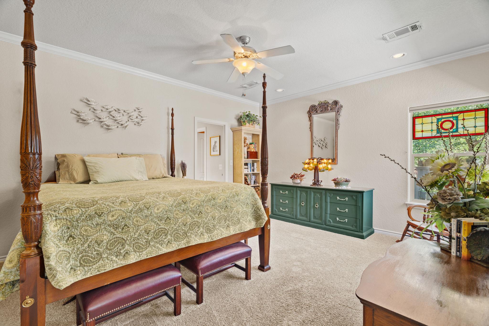 813 Lacey Oak Cir, Marble Falls, TX 78654