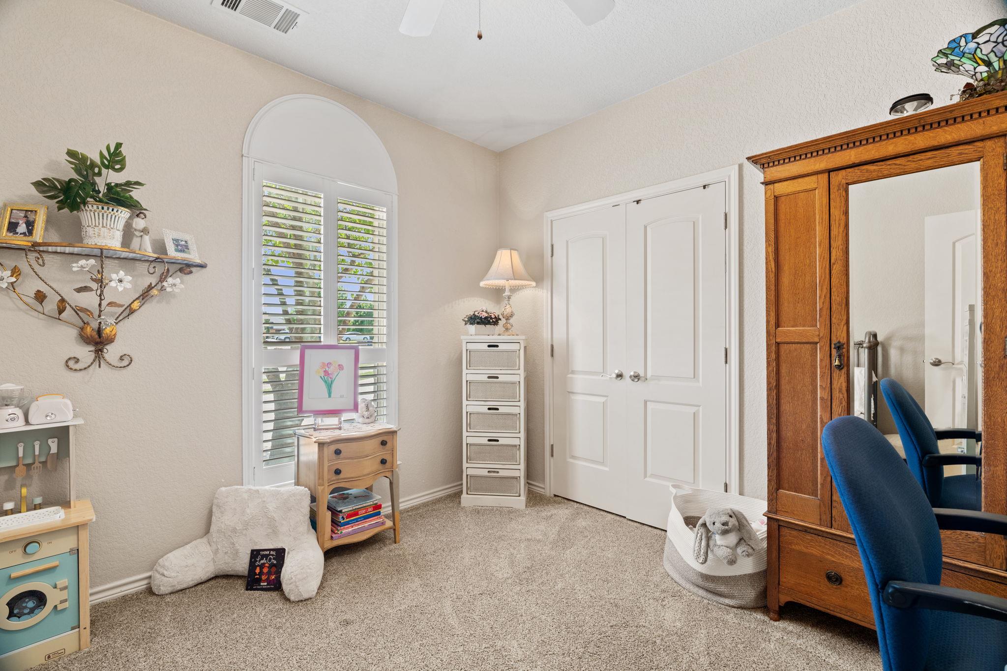 813 Lacey Oak Cir, Marble Falls, TX 78654