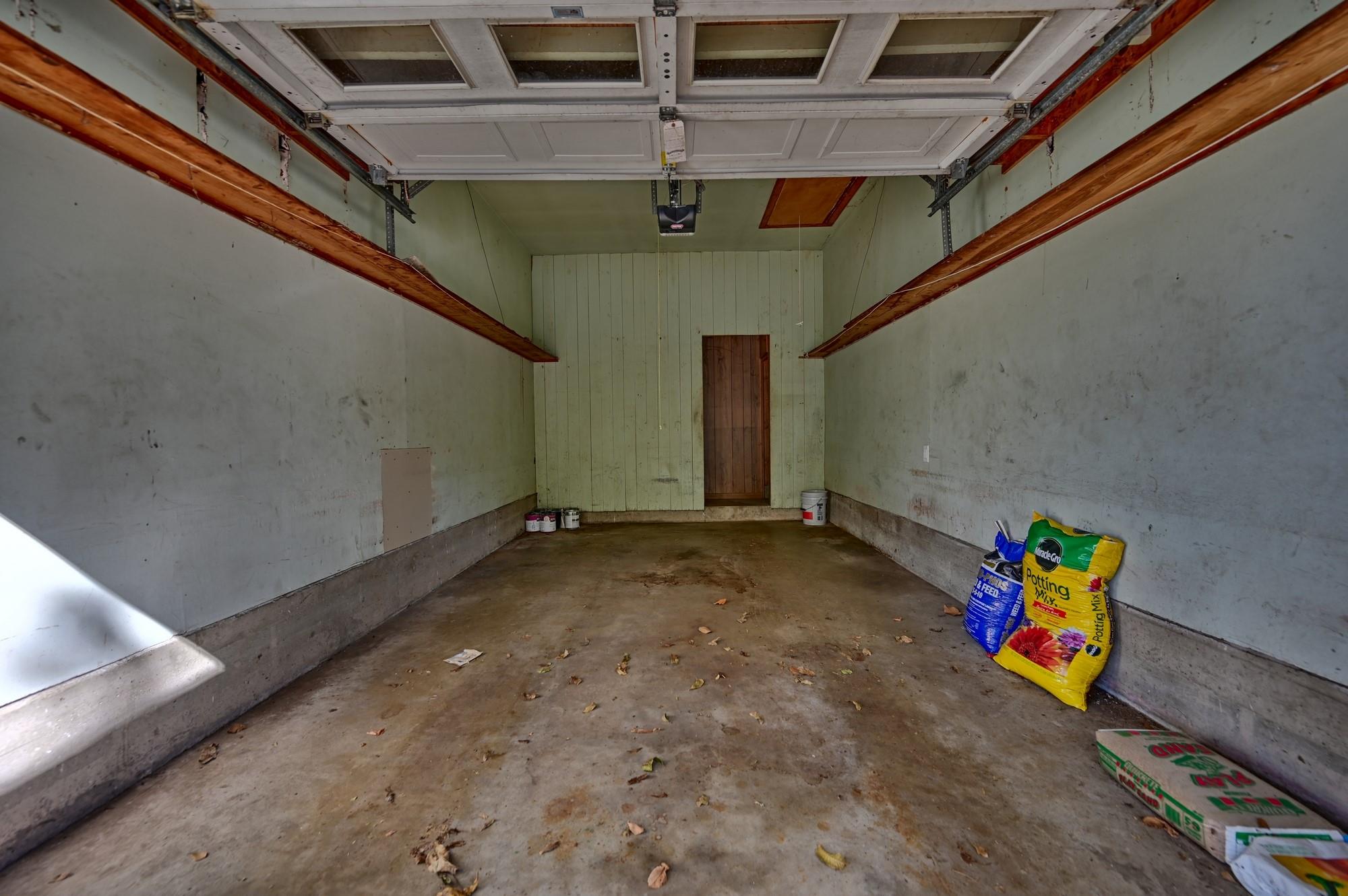 1703 S Day St, Brenham, TX 77833