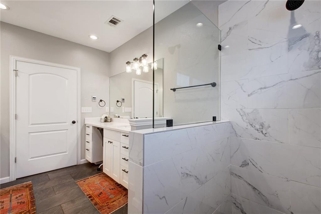 2604 N Shields Dr, Austin, TX 78727