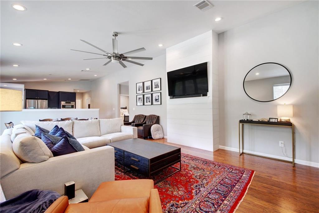 2604 N Shields Dr, Austin, TX 78727