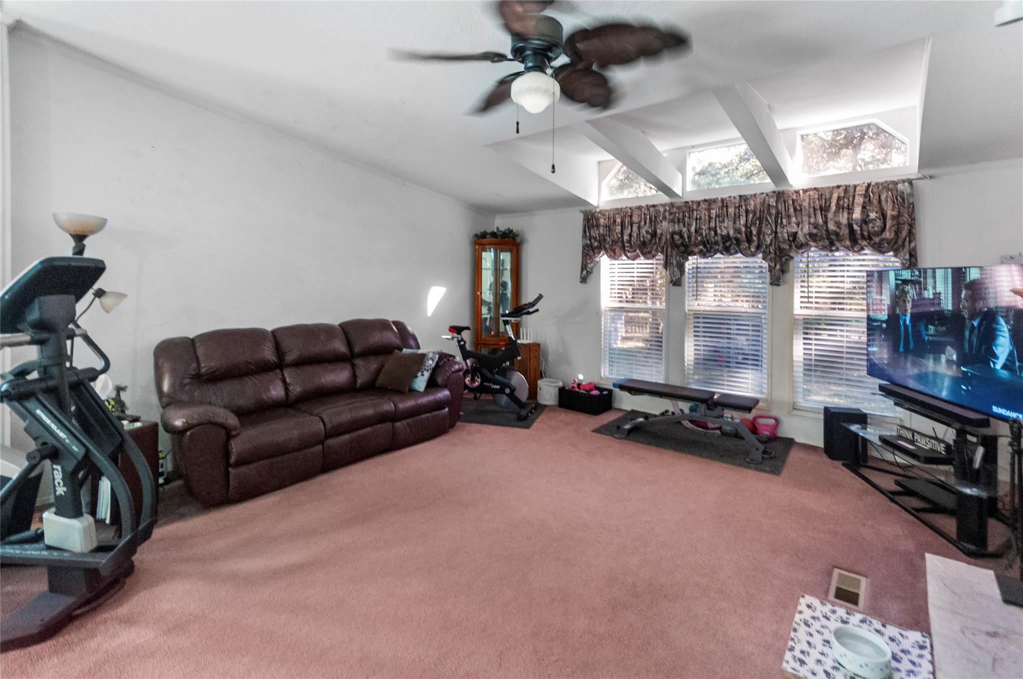 141 Morning Dove Ln, Elgin, TX 78602