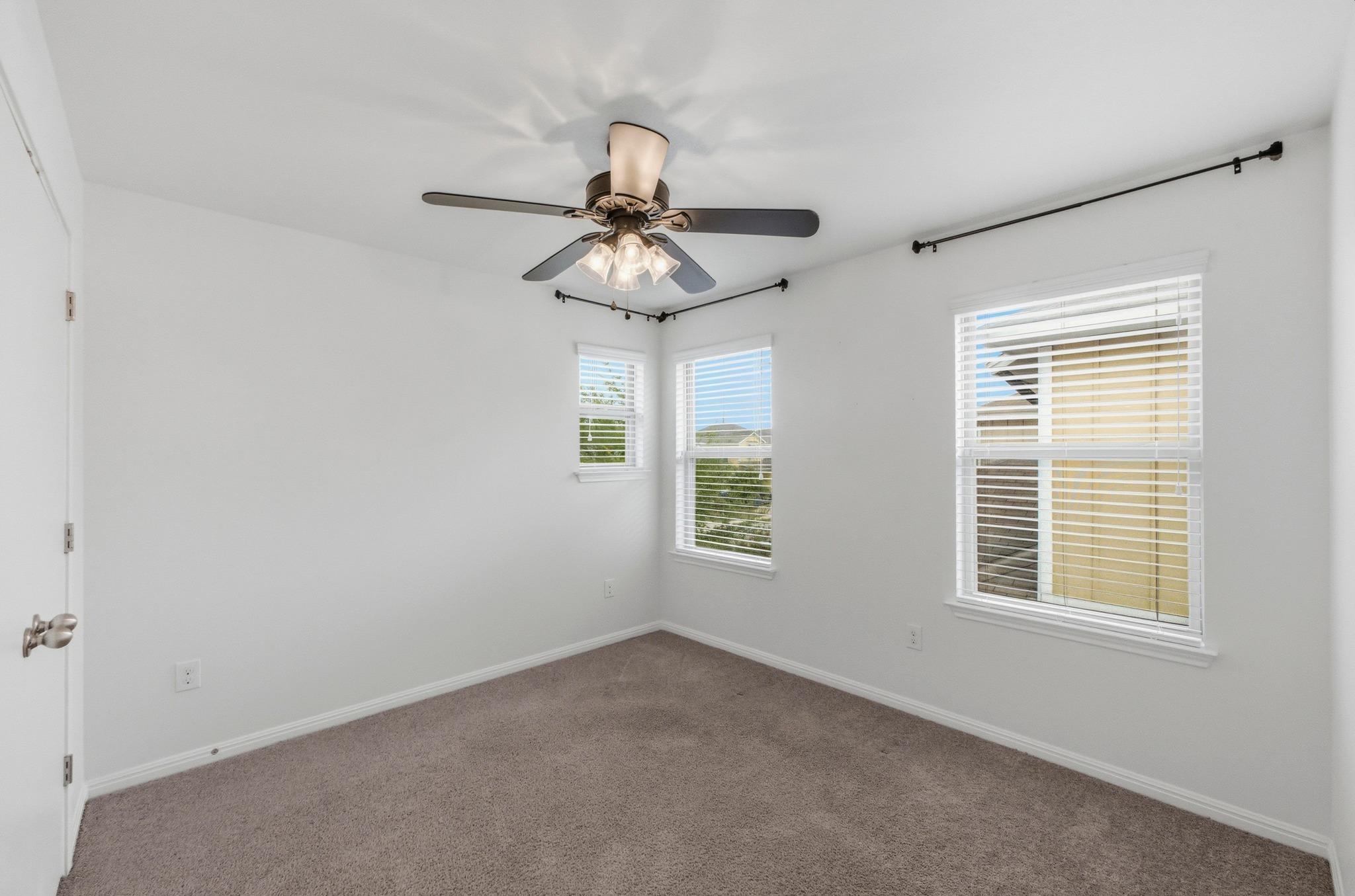 292 Wapiti Rd, Buda, TX 78610