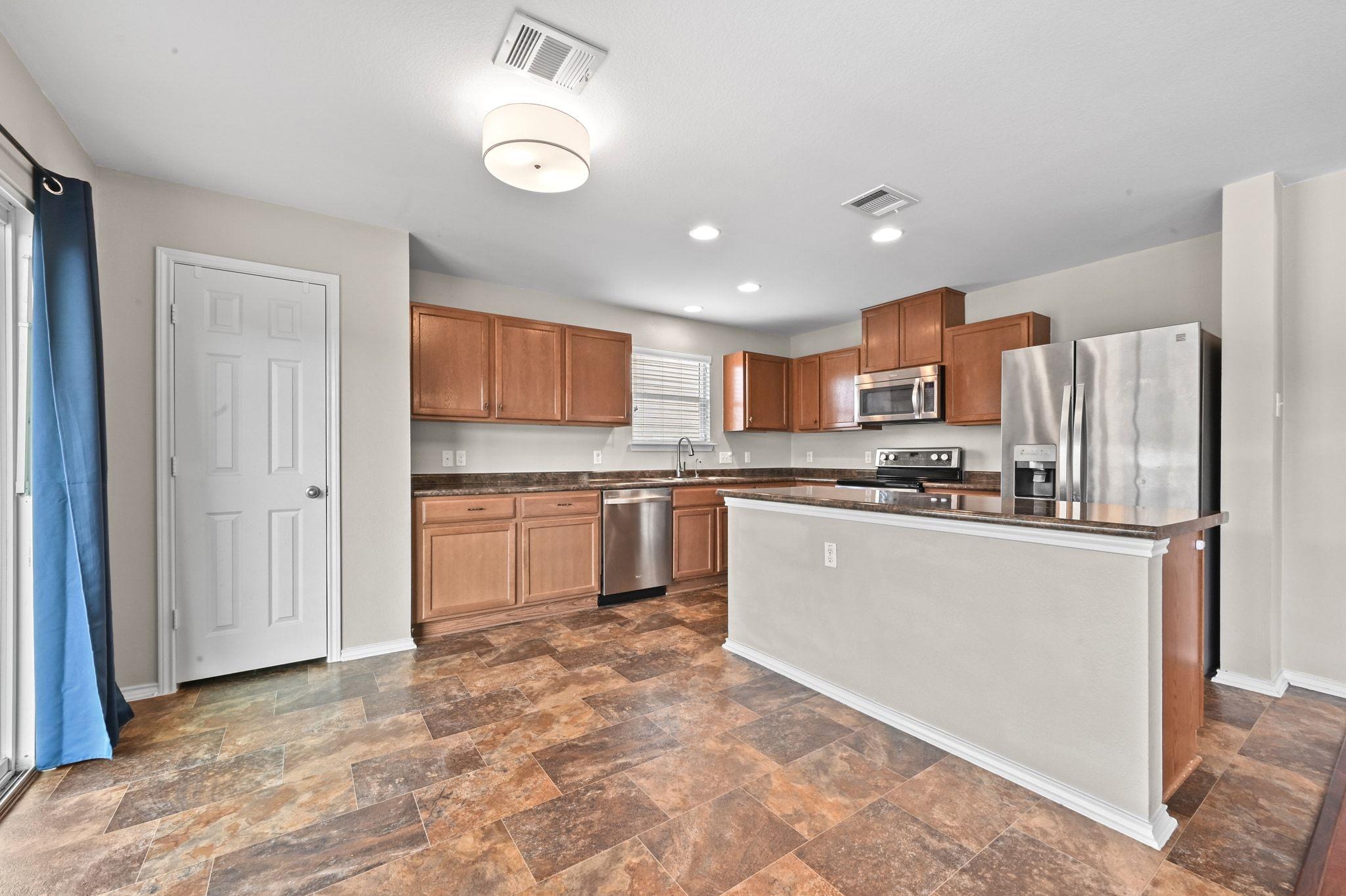 181 Cushman Dr, Kyle, TX 78640