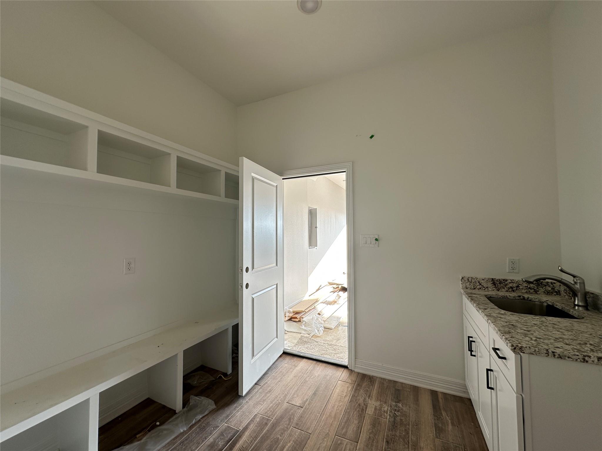 818 Eagle Heights Dr, Salado, TX 76571