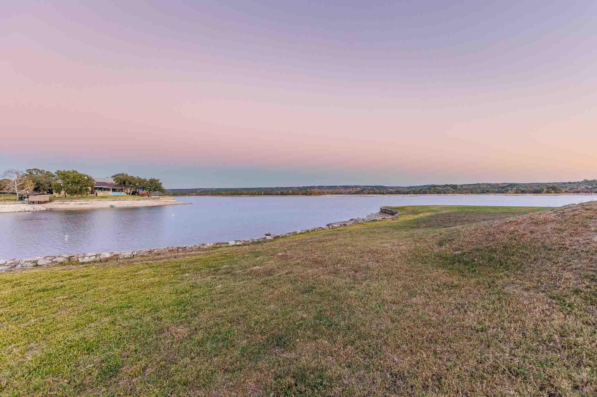1002 S Rockwood Dr, Buchanan Dam, TX 78609