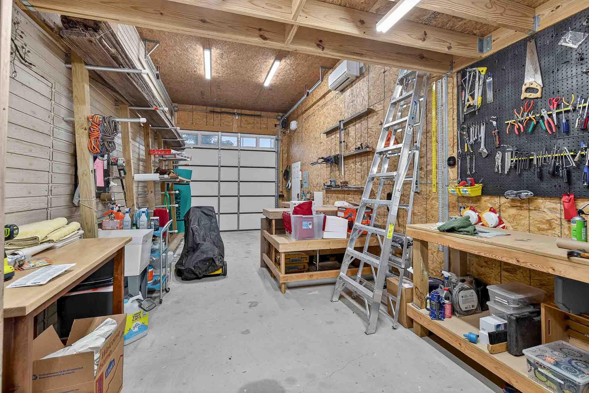 1002 S Rockwood Dr, Buchanan Dam, TX 78609