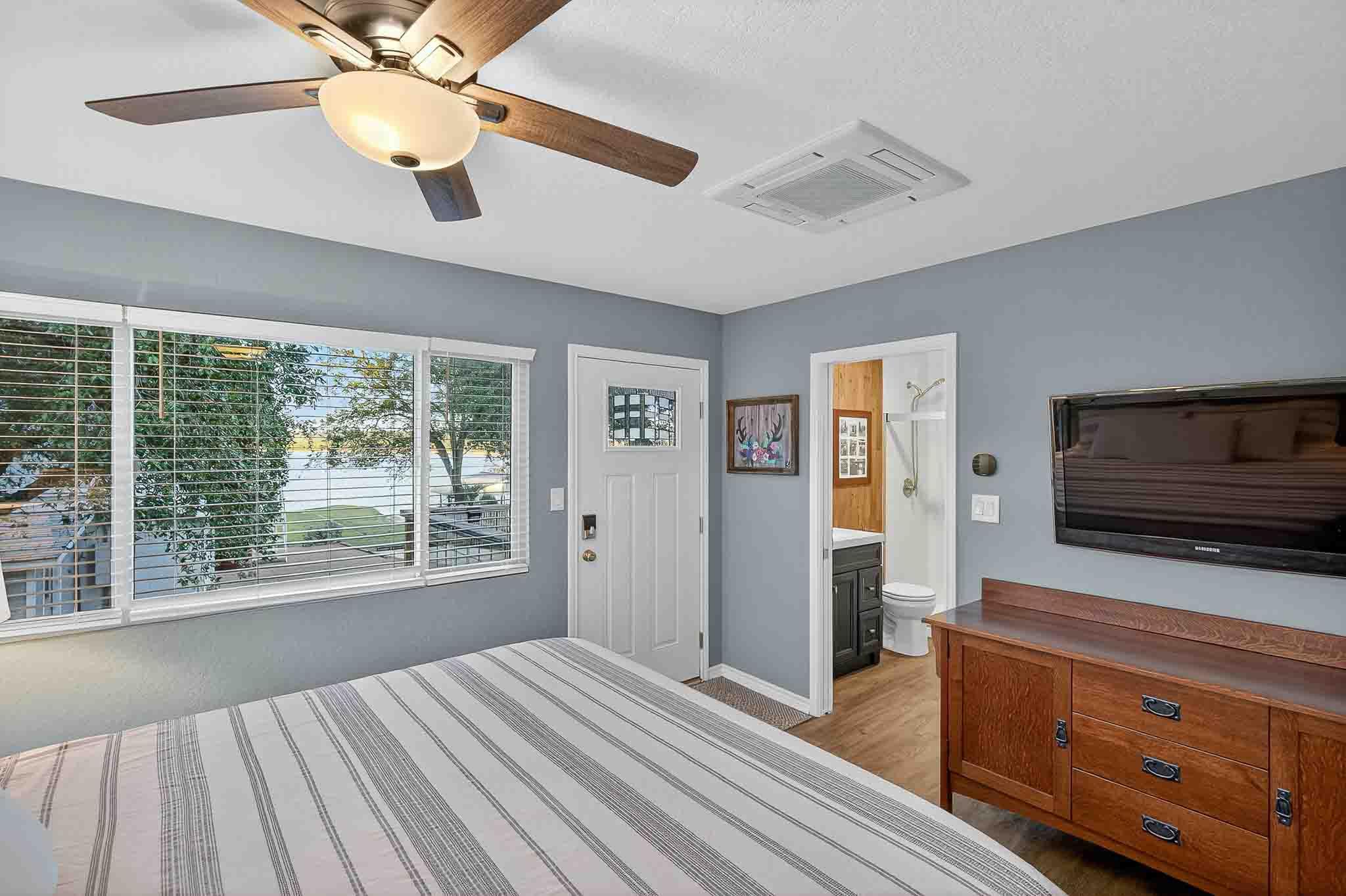 1002 S Rockwood Dr, Buchanan Dam, TX 78609