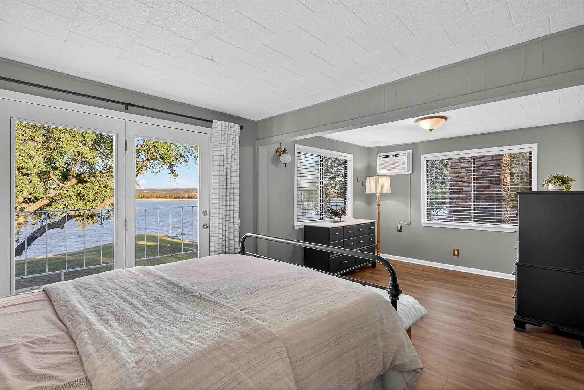 1002 S Rockwood Dr, Buchanan Dam, TX 78609