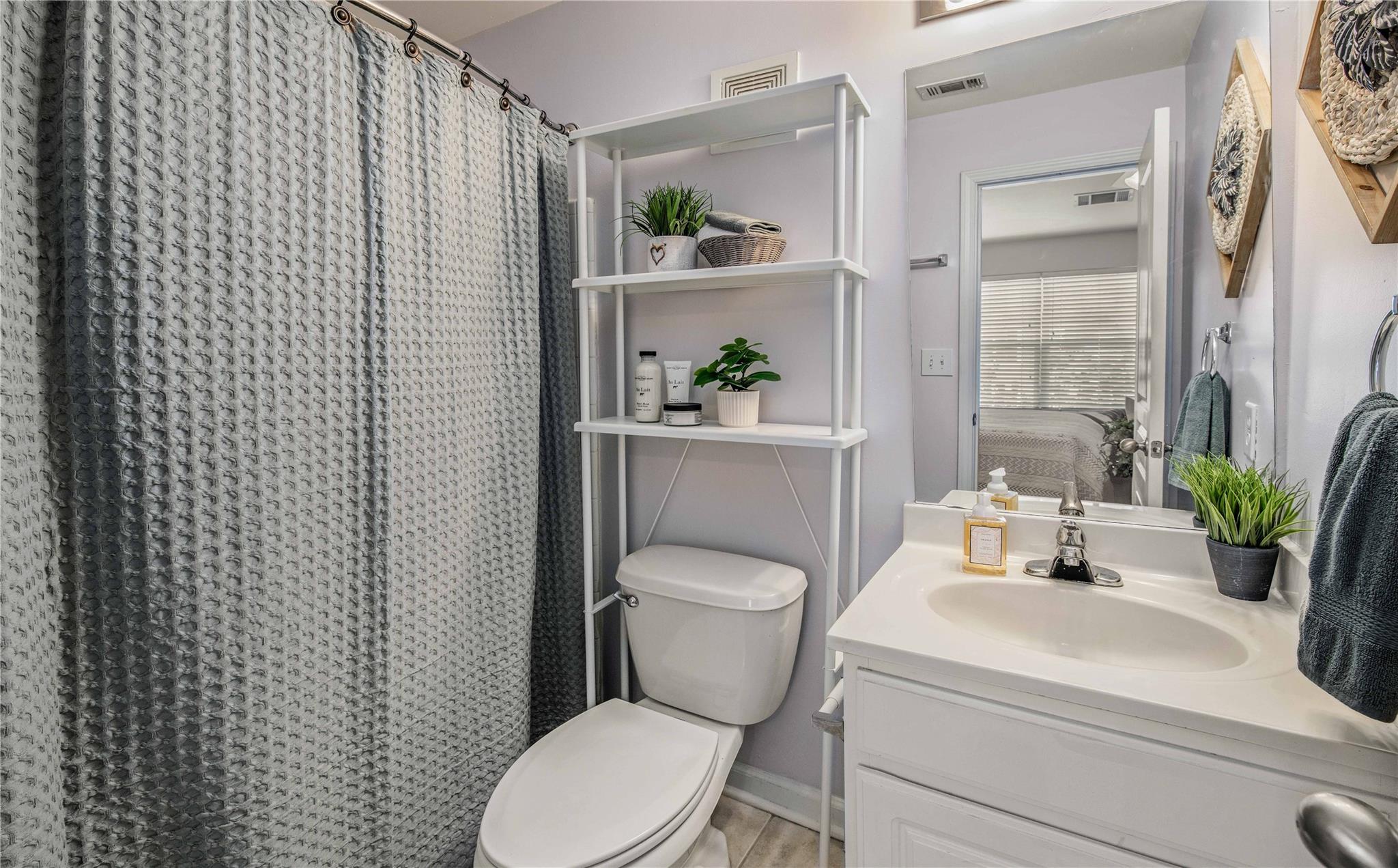 1725 Harvey Mitchell Pkwy S # 1328, College Station, TX 77840