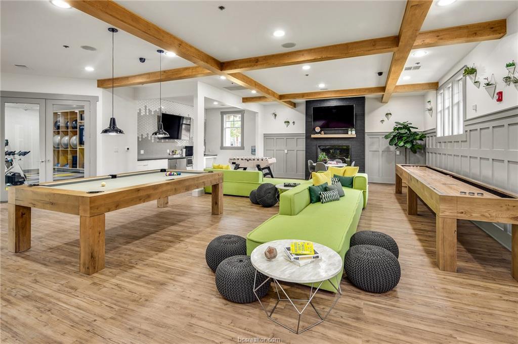 1725 Harvey Mitchell Pkwy S # 1328, College Station, TX 77840