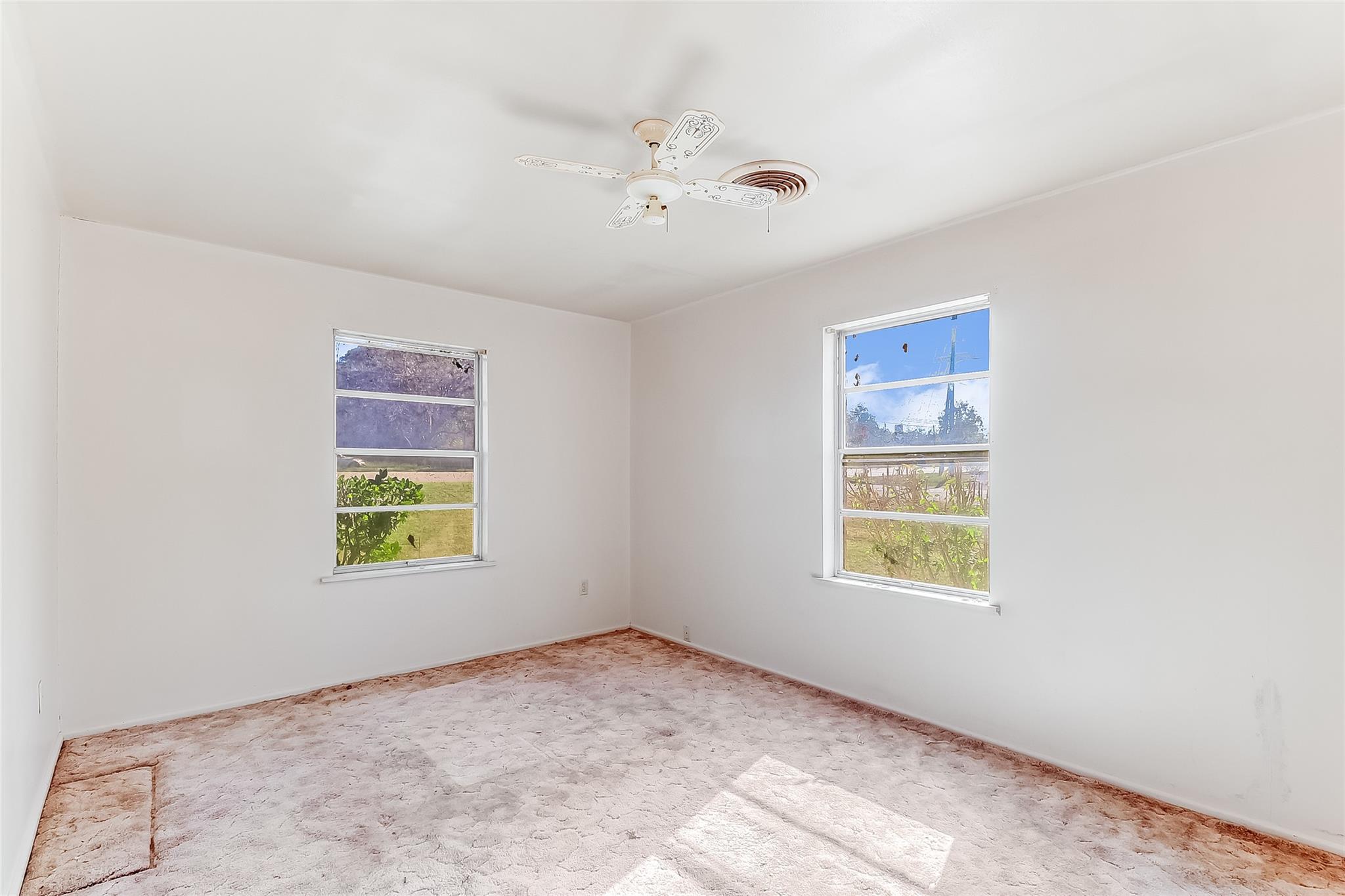 1012 N Water St, Burnet, TX 78611