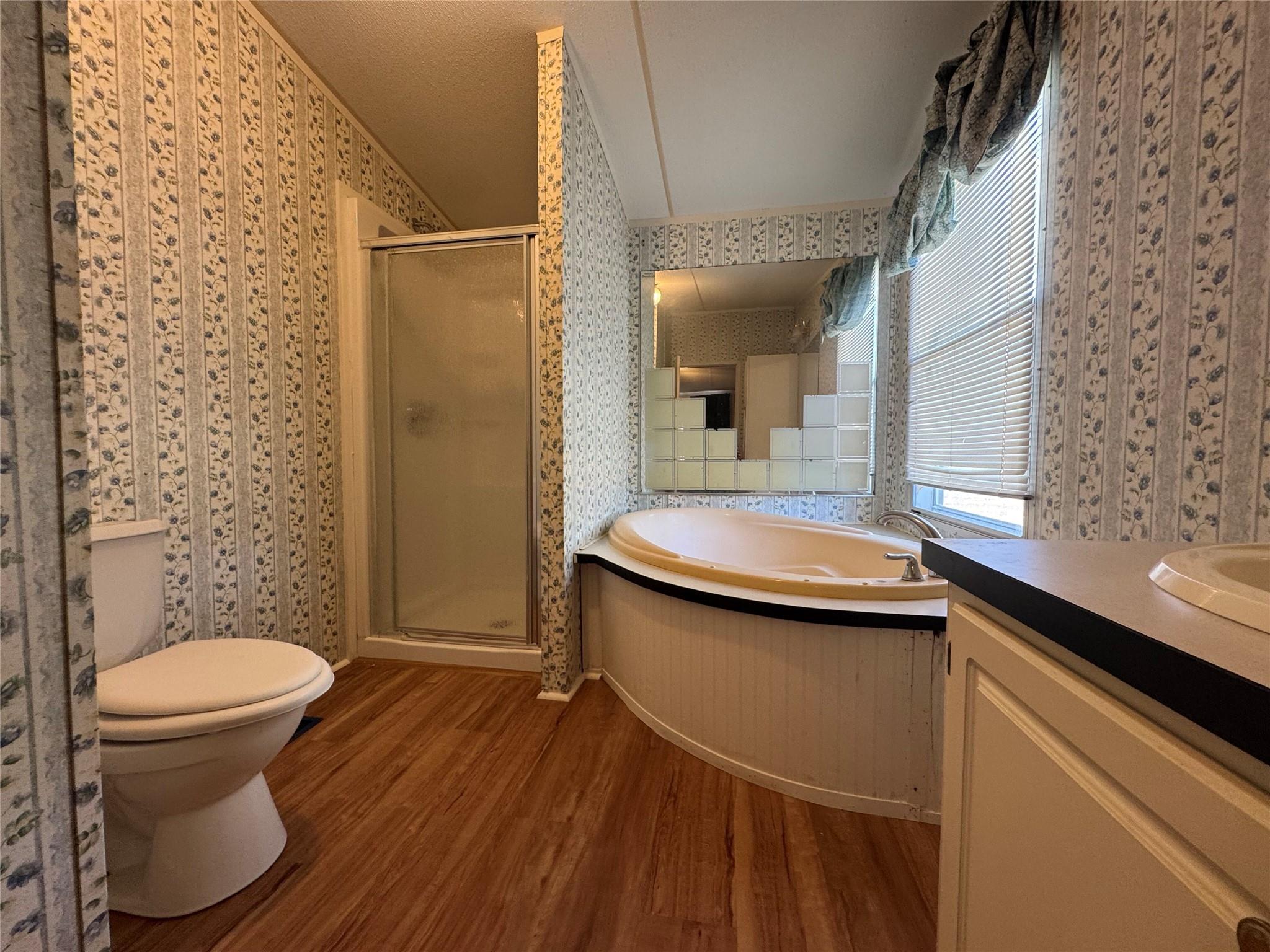 114 Speir Ln # B, Elgin, TX 78621