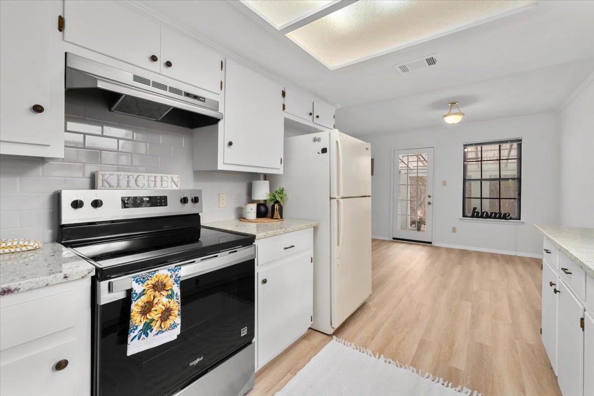 12501 Shady Acres Dr, Buda, TX 78610