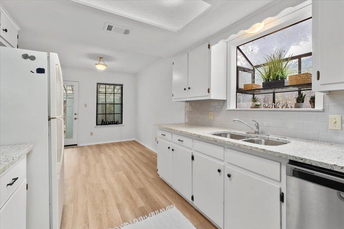 12501 Shady Acres Dr, Buda, TX 78610