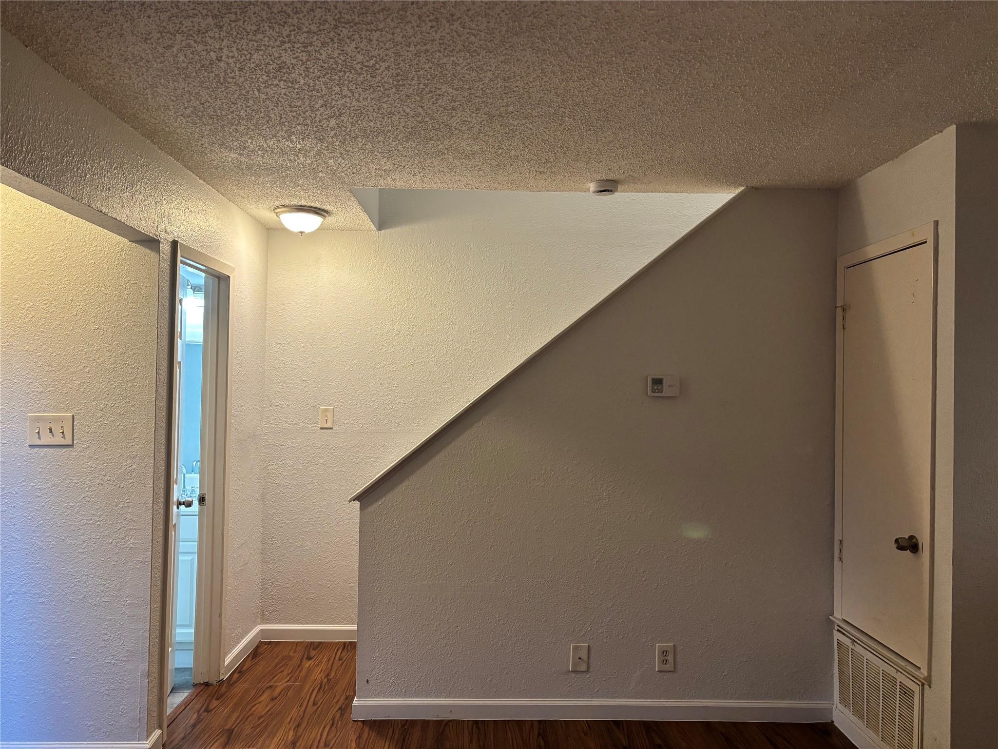 1210 Southport Dr # B, Austin, TX 78704