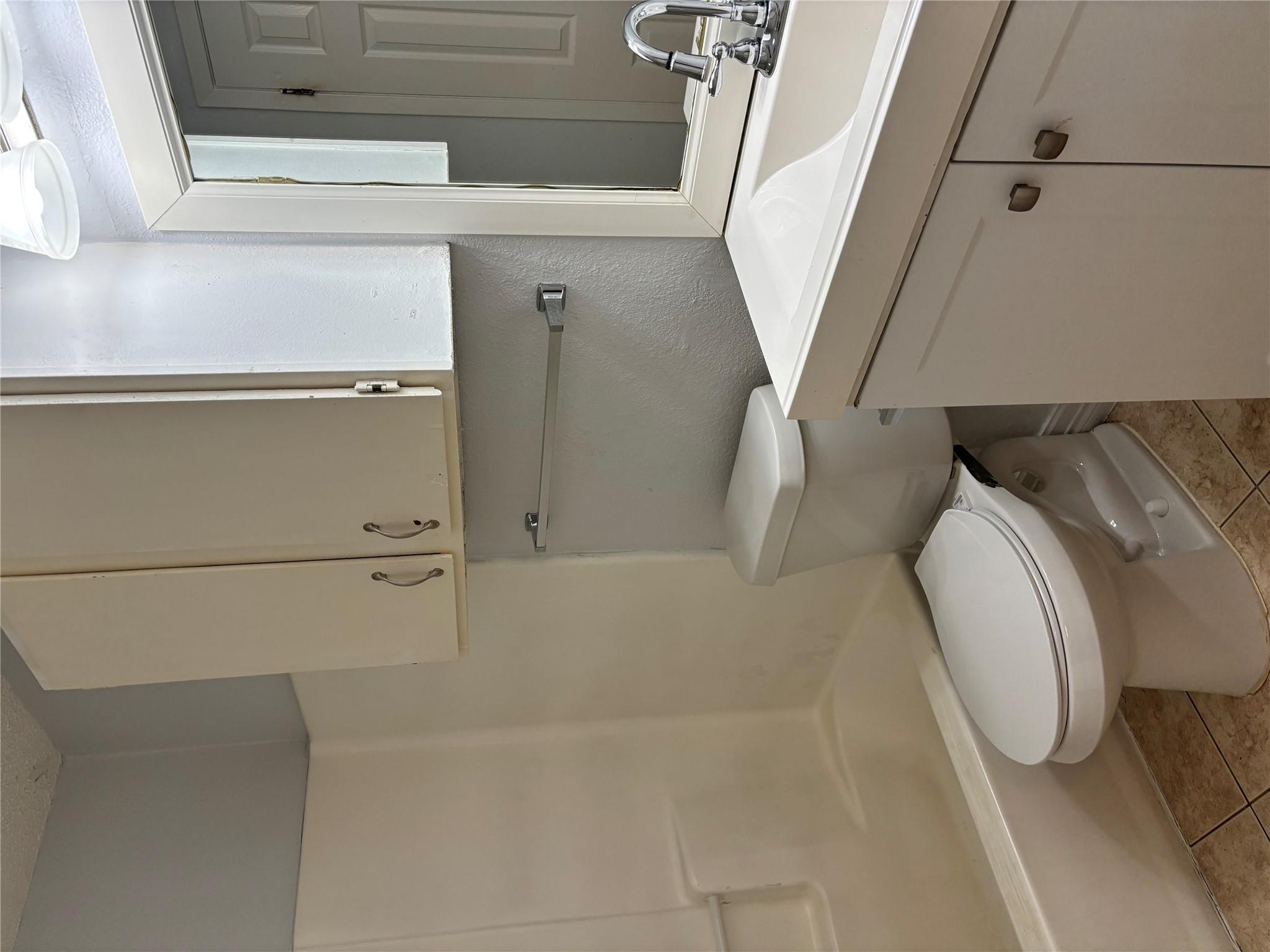 1210 Southport Dr # B, Austin, TX 78704