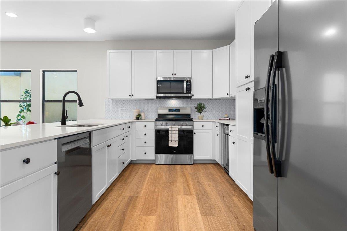 2022 E 2nd St, Austin, TX 78702