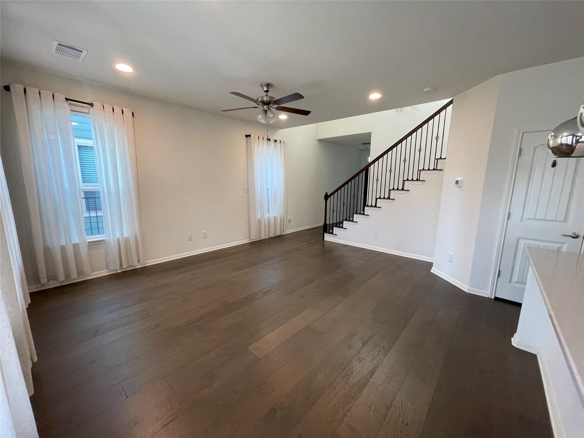 142 Simon, Kyle, TX 78640