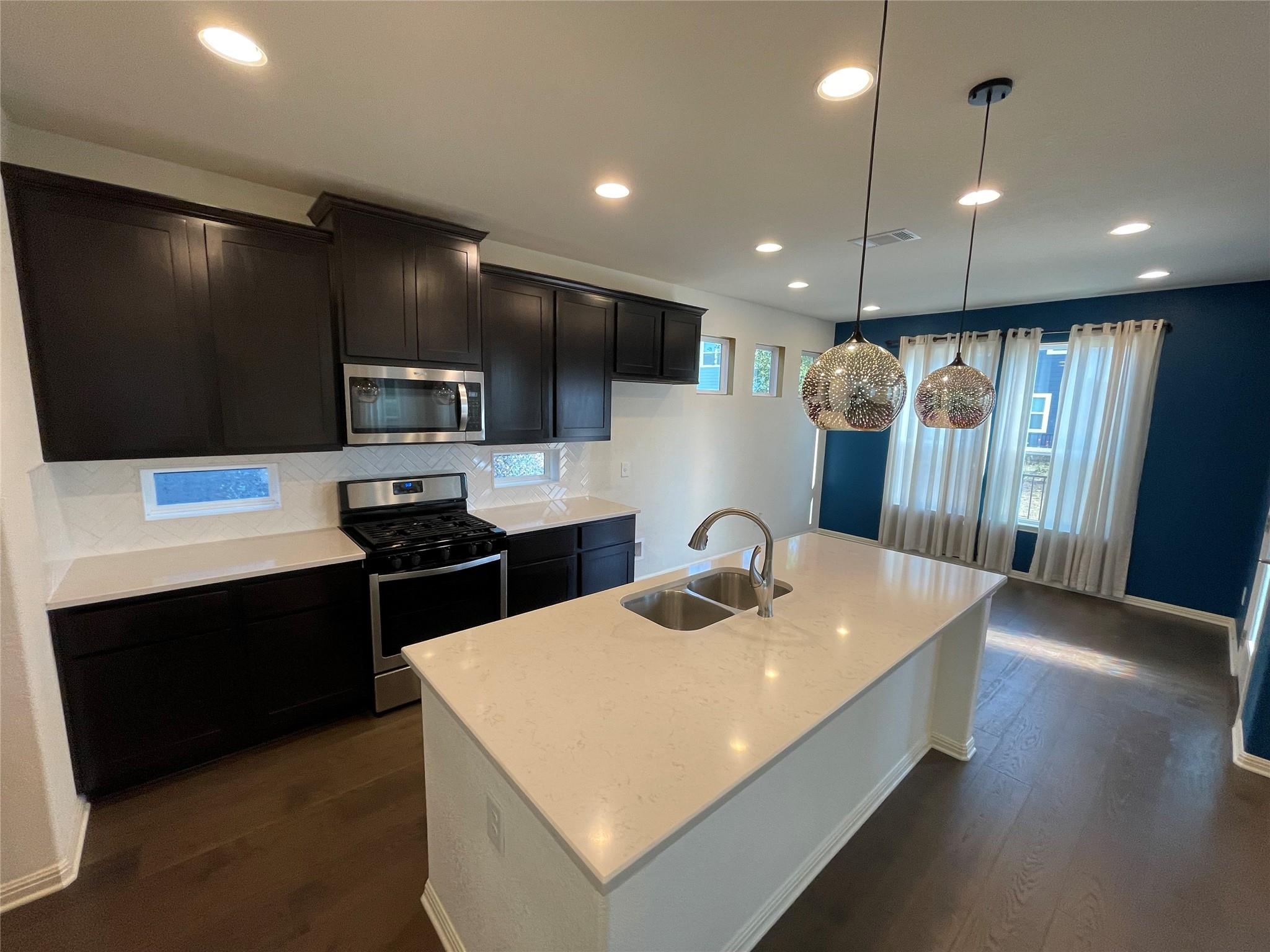 142 Simon, Kyle, TX 78640