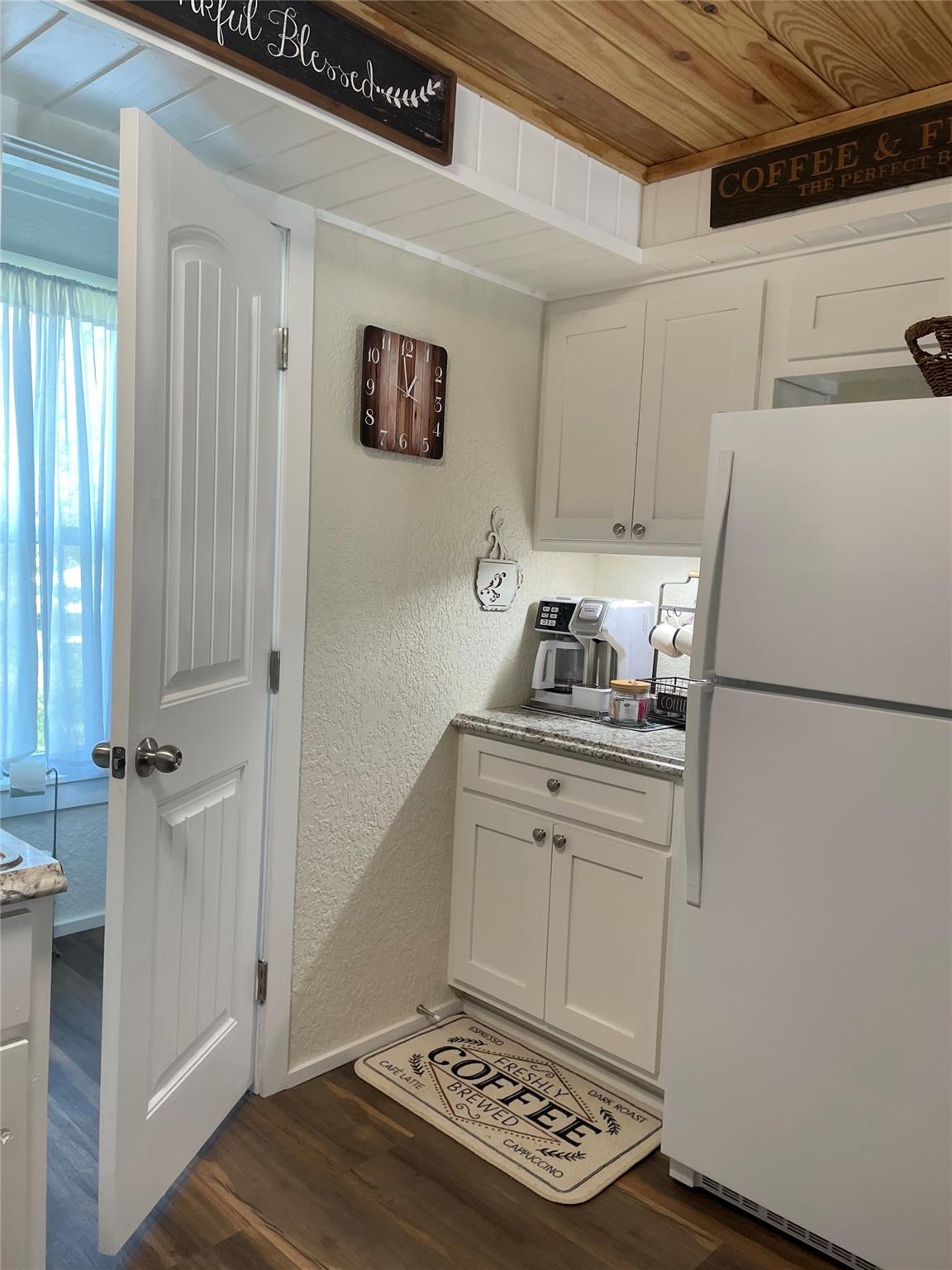 131 Alexander Dr # 10, Tow, TX 78672