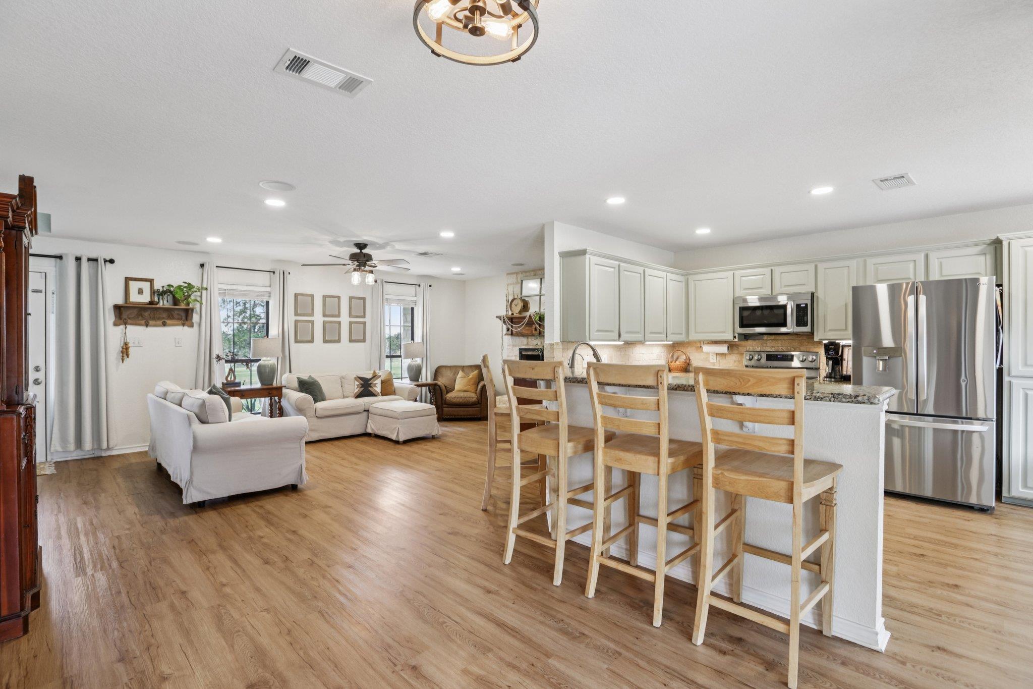 2160 County Road 305, Rockdale, TX 76567