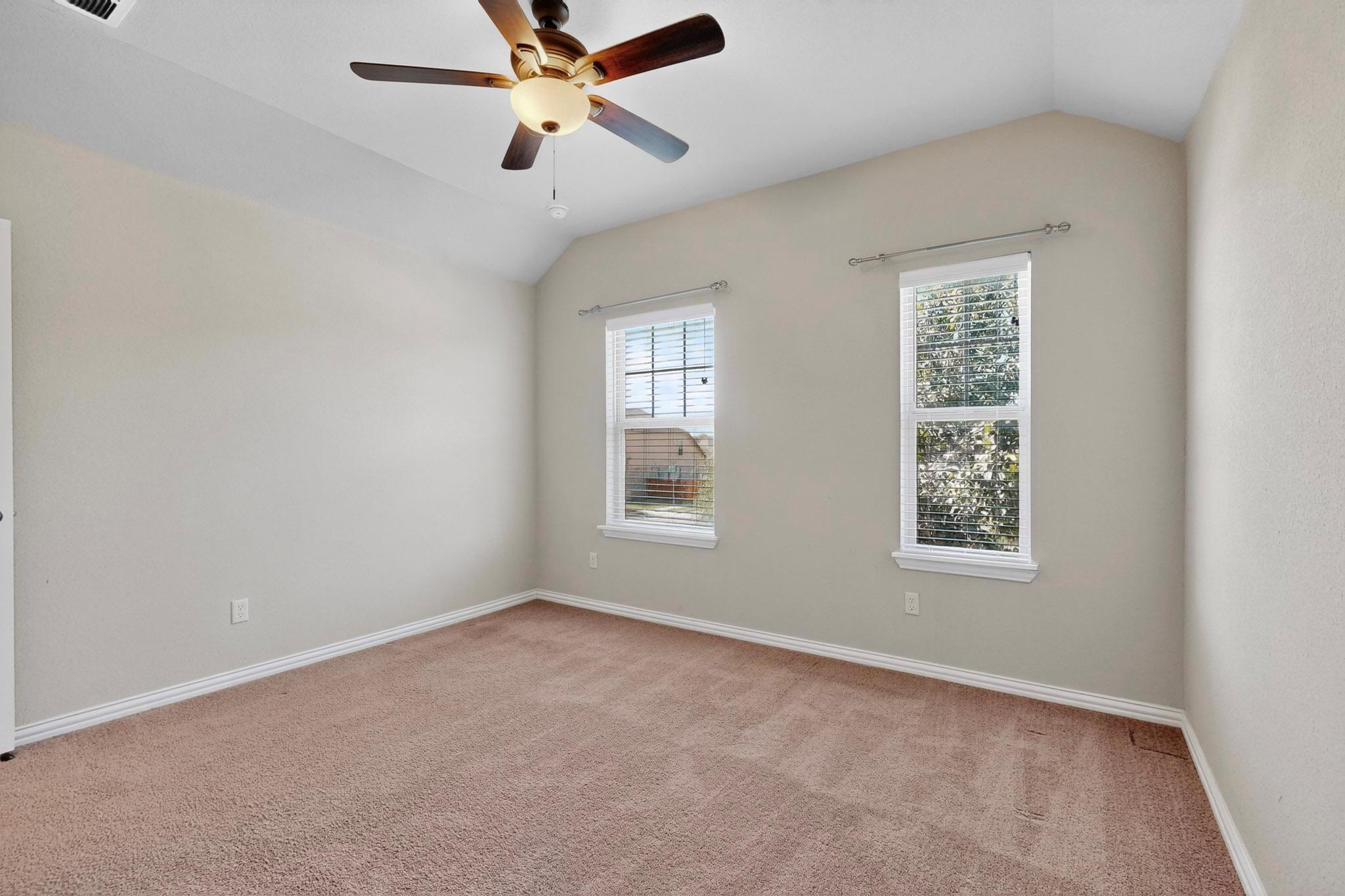 12605 Iron Bridge Dr, Manchaca, TX 78652