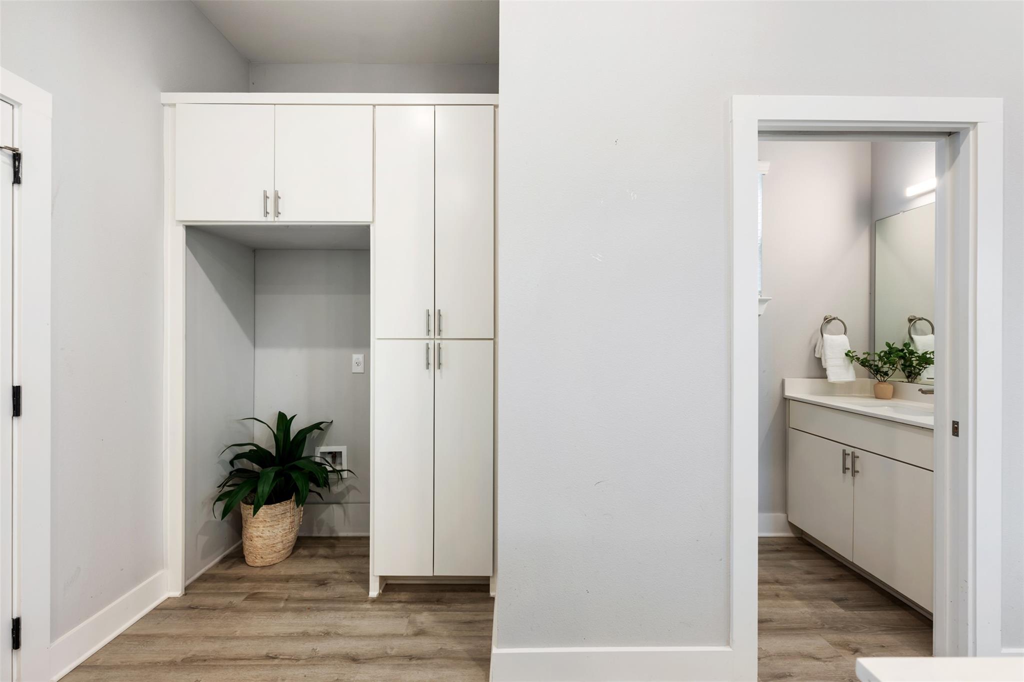 1104 Begonia Ter # 2, Austin, TX 78741