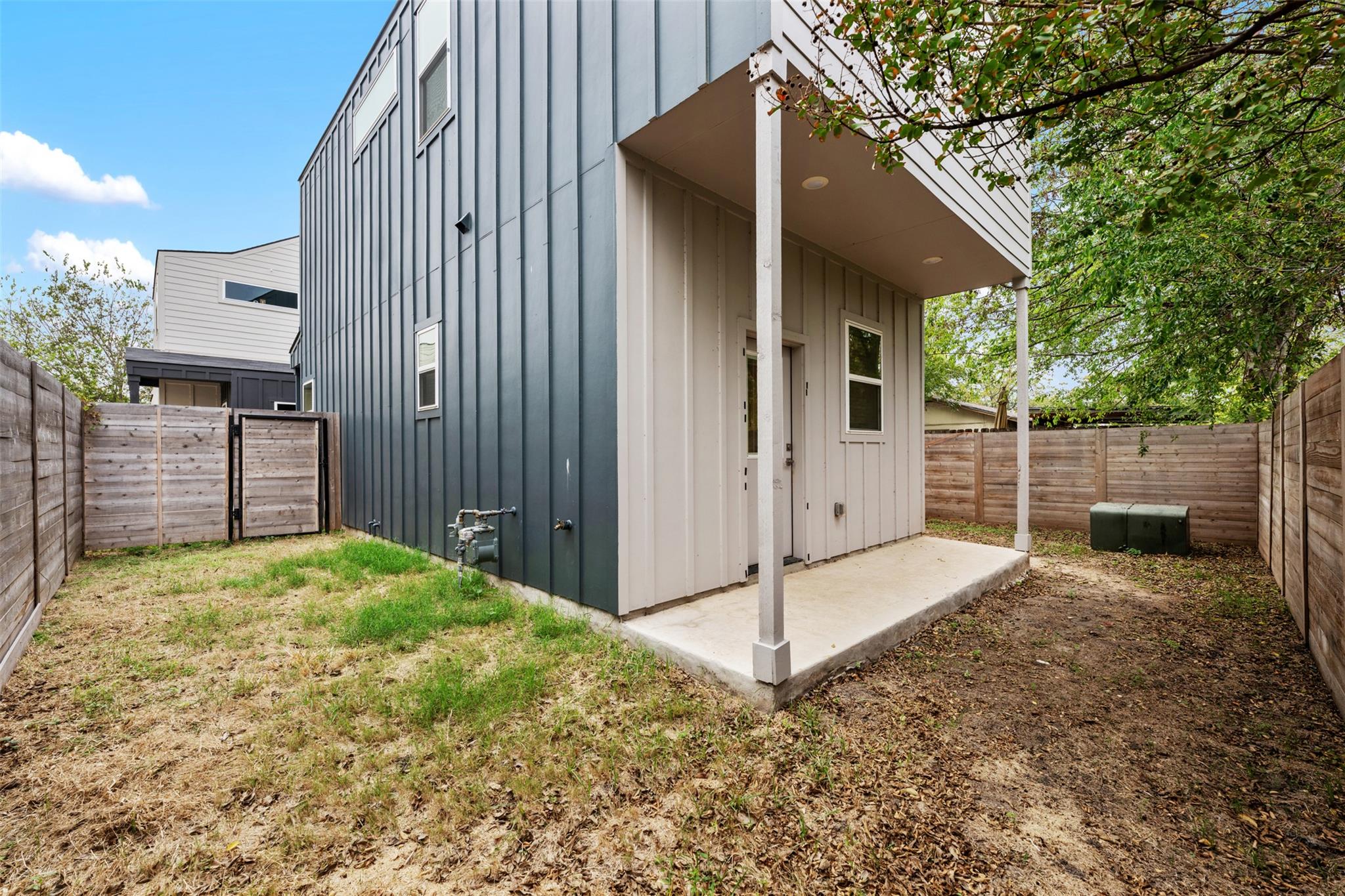 1104 Begonia Ter # 2, Austin, TX 78741