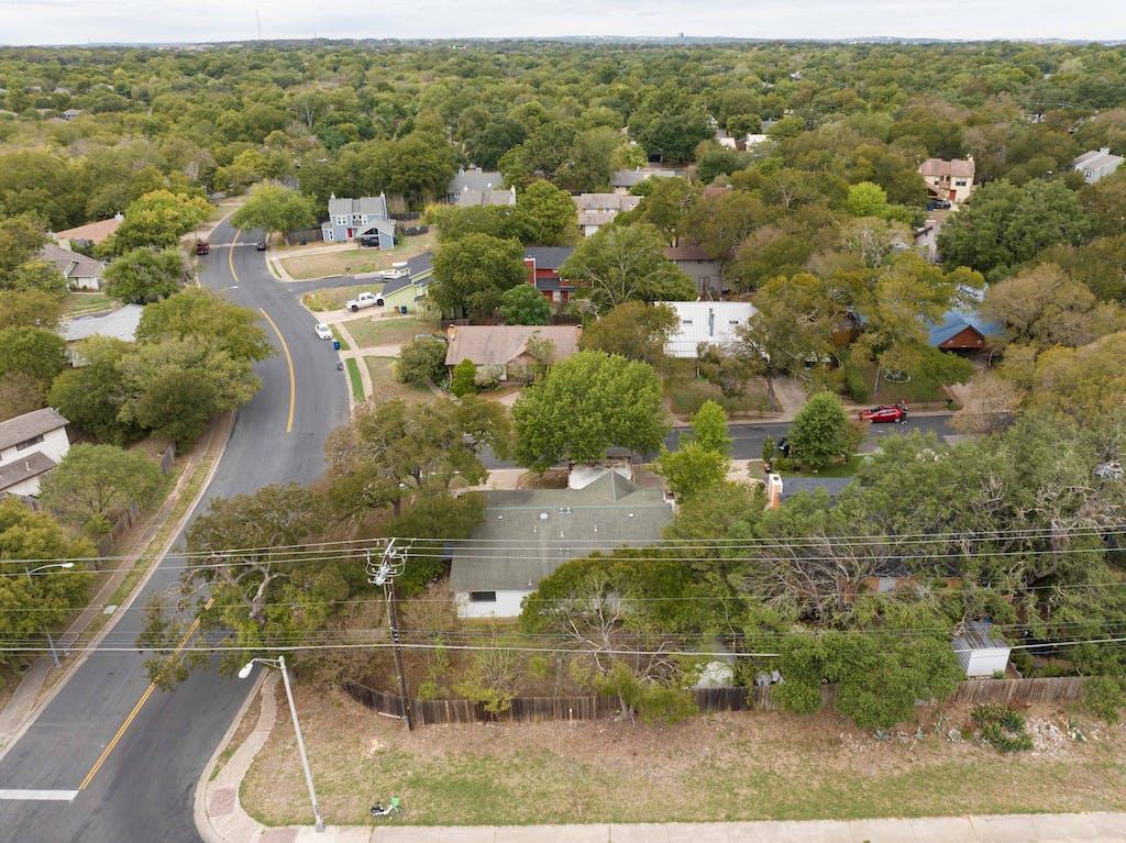8105 Dowling Cv, Austin, TX 78745