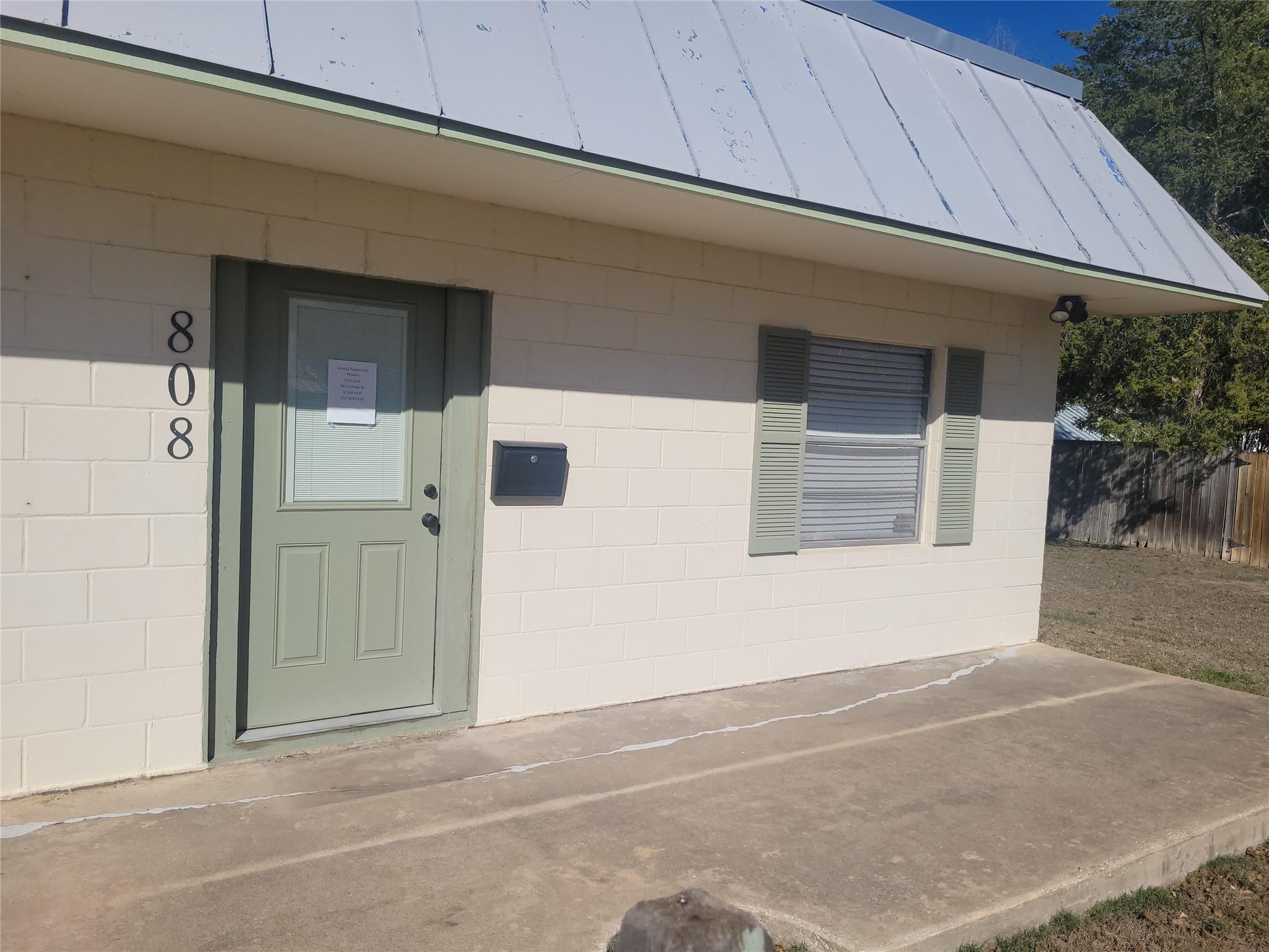 808 Spring St, Bastrop, TX 78602