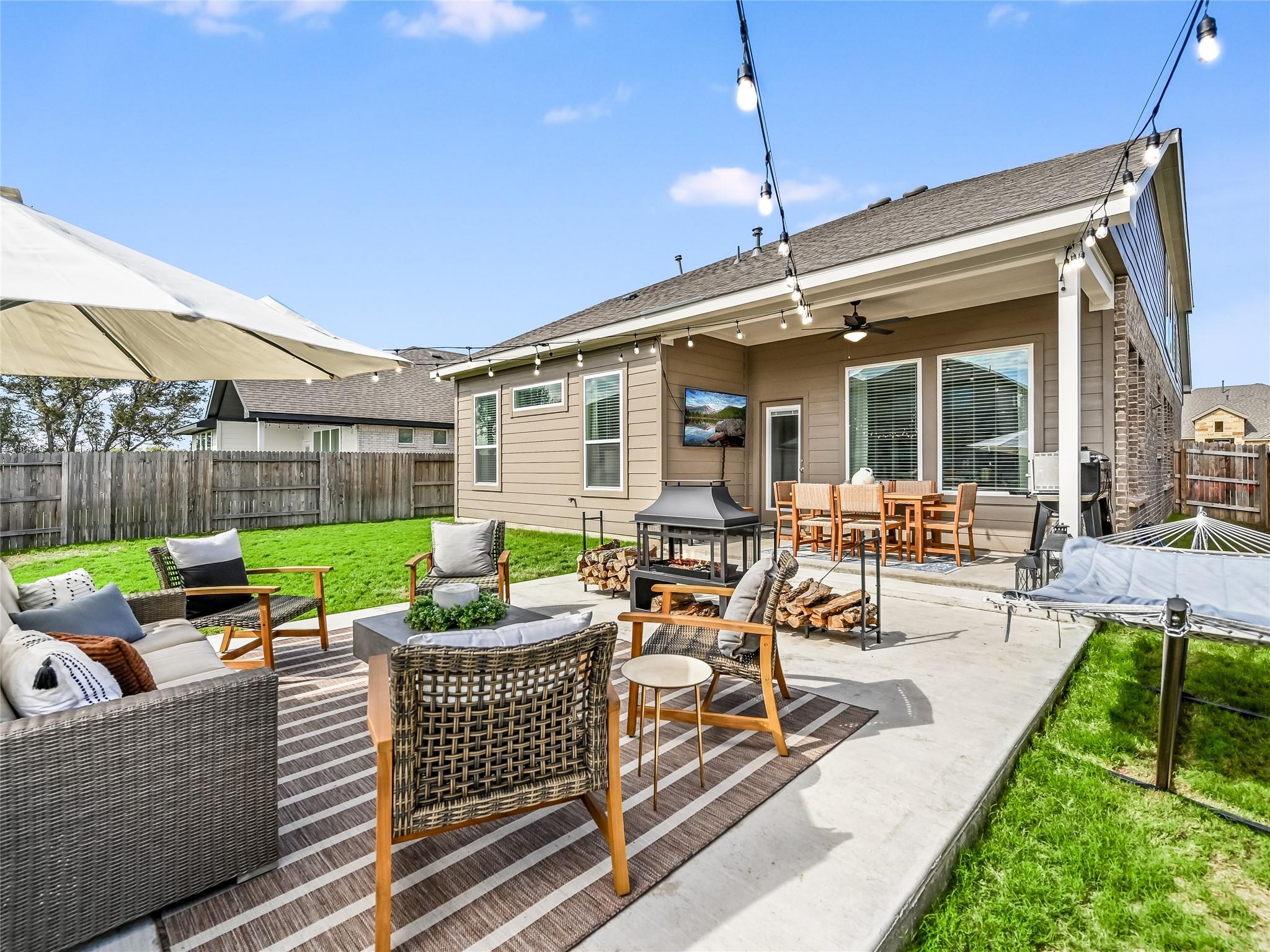 2912 Mindel St, New Braunfels, TX 78130