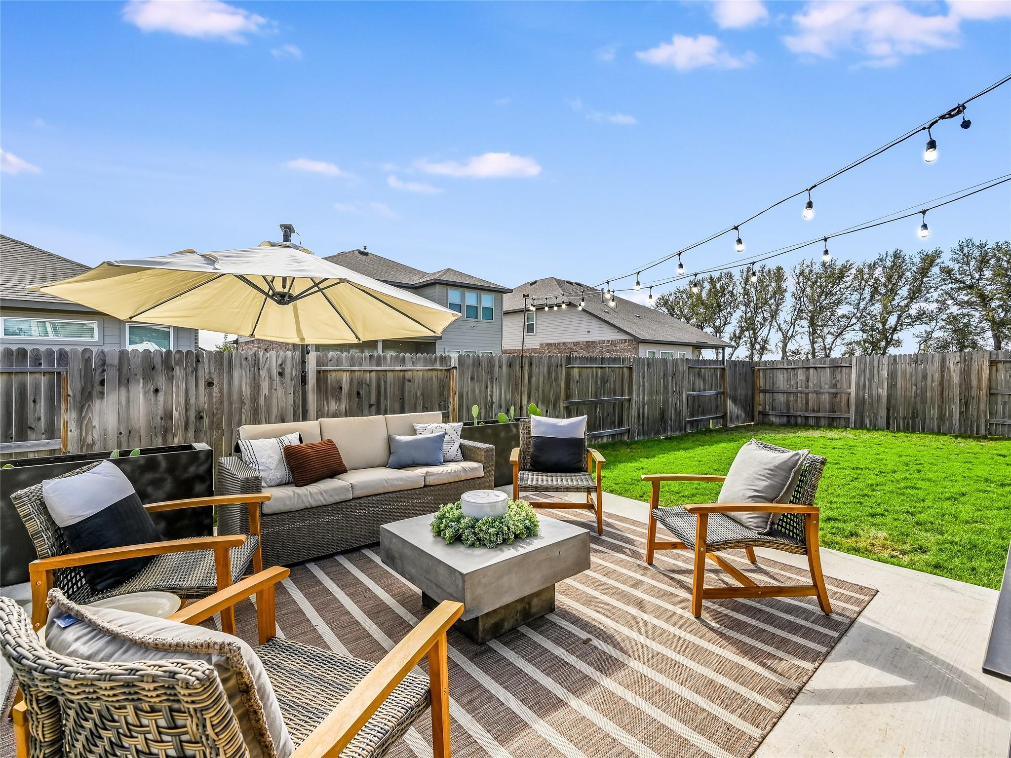 2912 Mindel St, New Braunfels, TX 78130