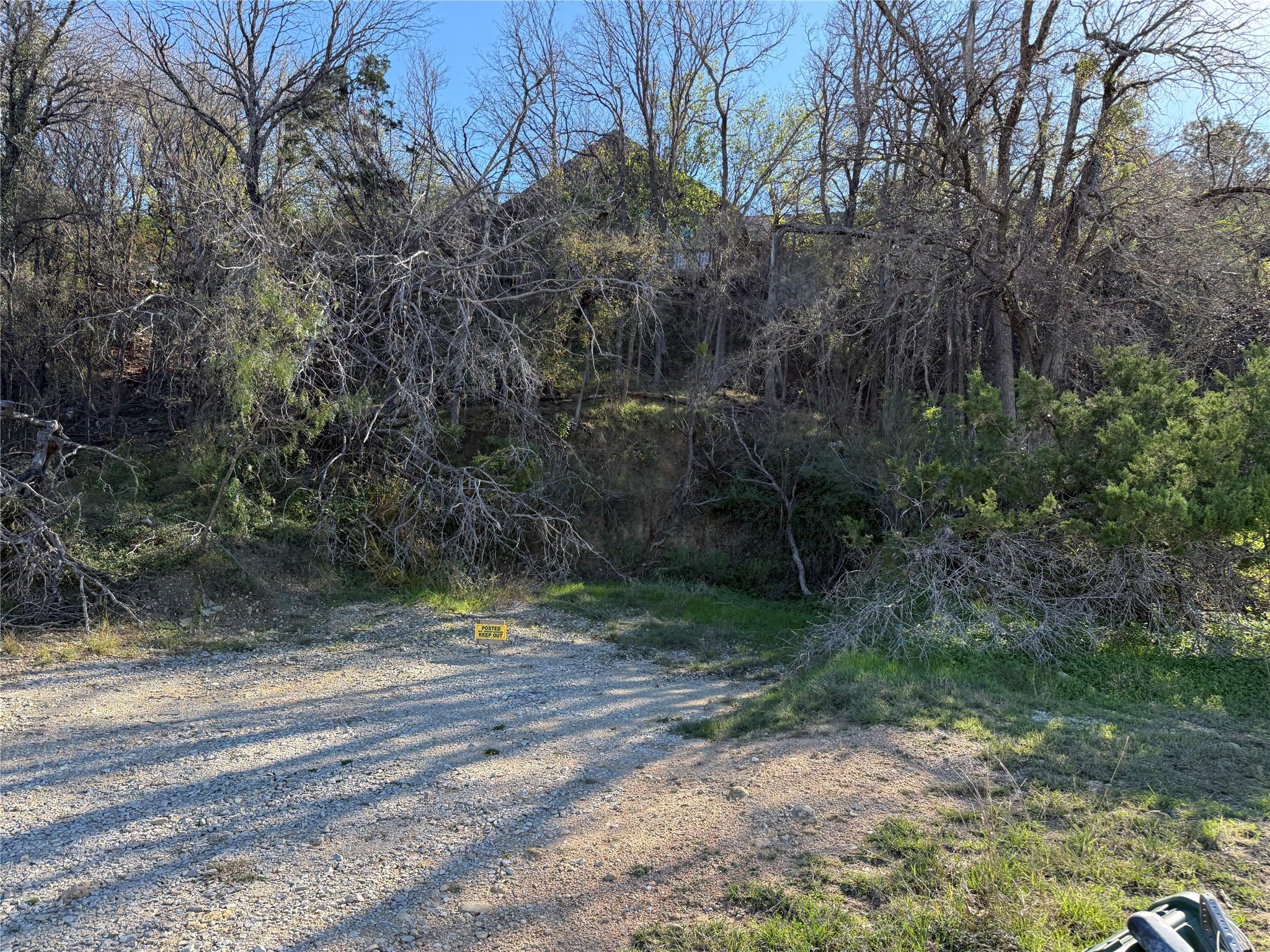 106 Redbud Dr, Spicewood, TX 78669