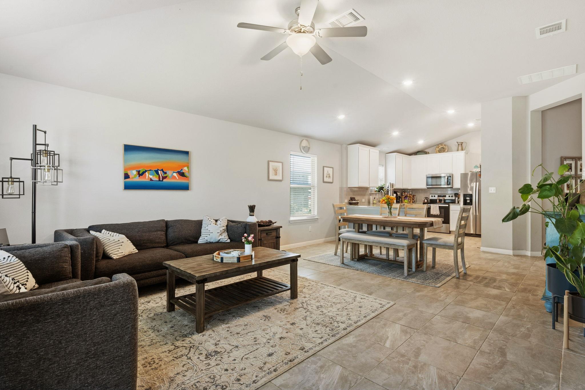 125 Night Sky Dr, Kyle, TX 78640