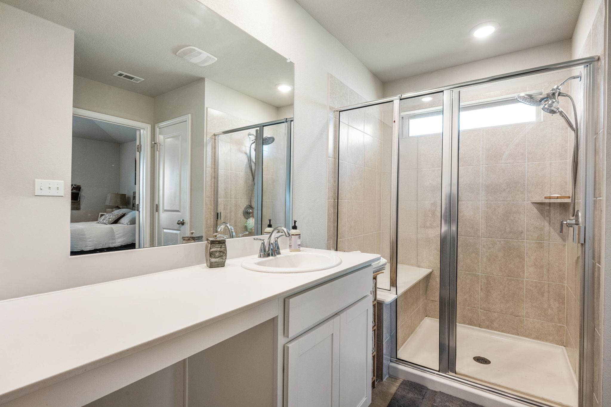 125 Night Sky Dr, Kyle, TX 78640