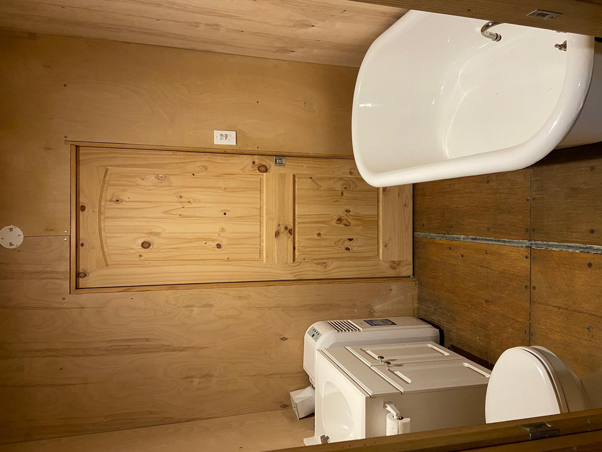 385 Country Ln, Dripping Springs, TX 78620