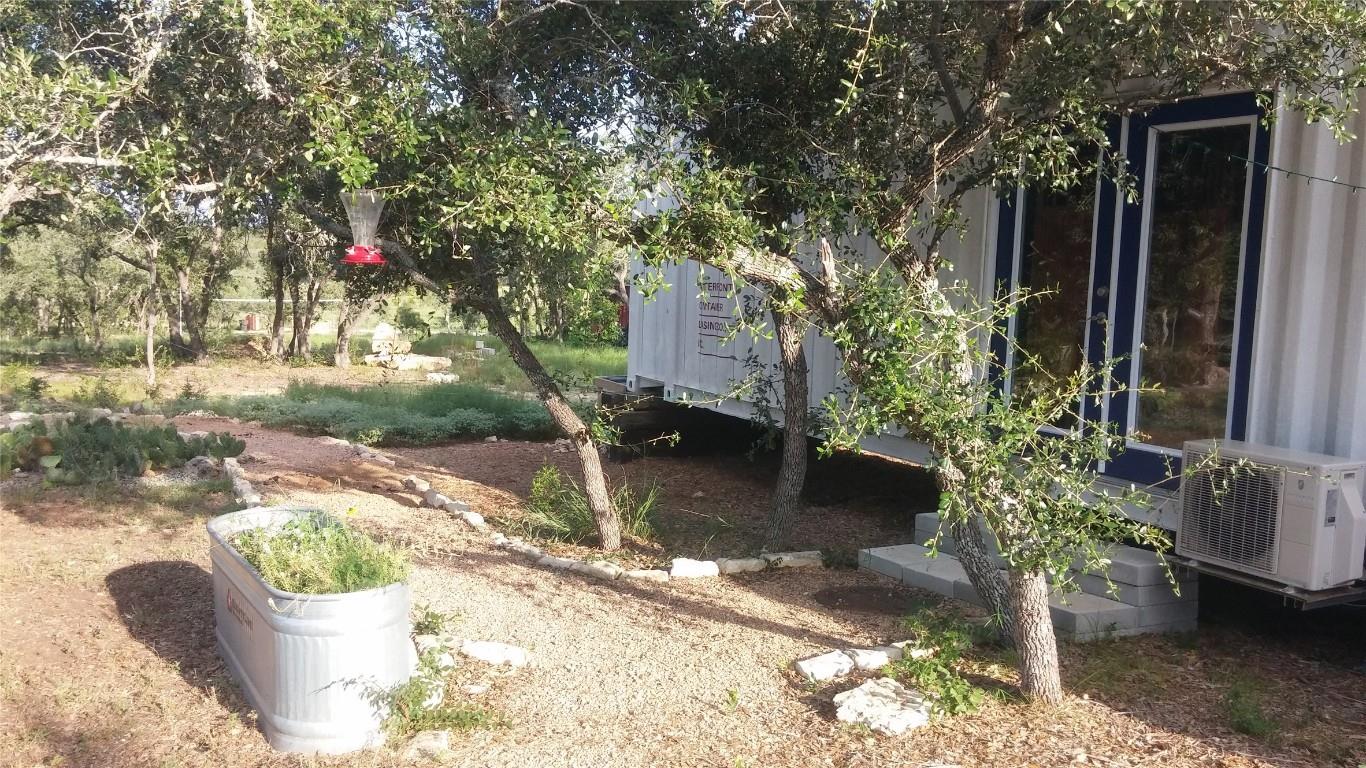 385 Country Ln, Dripping Springs, TX 78620