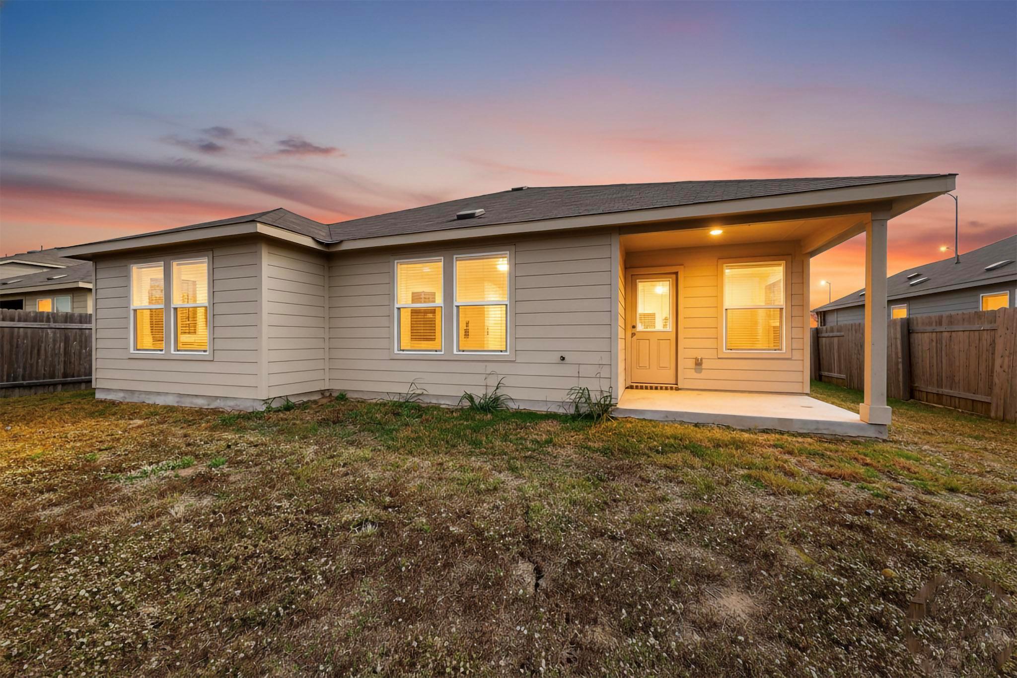 107 Bear Oak St, Hutto, TX 78634