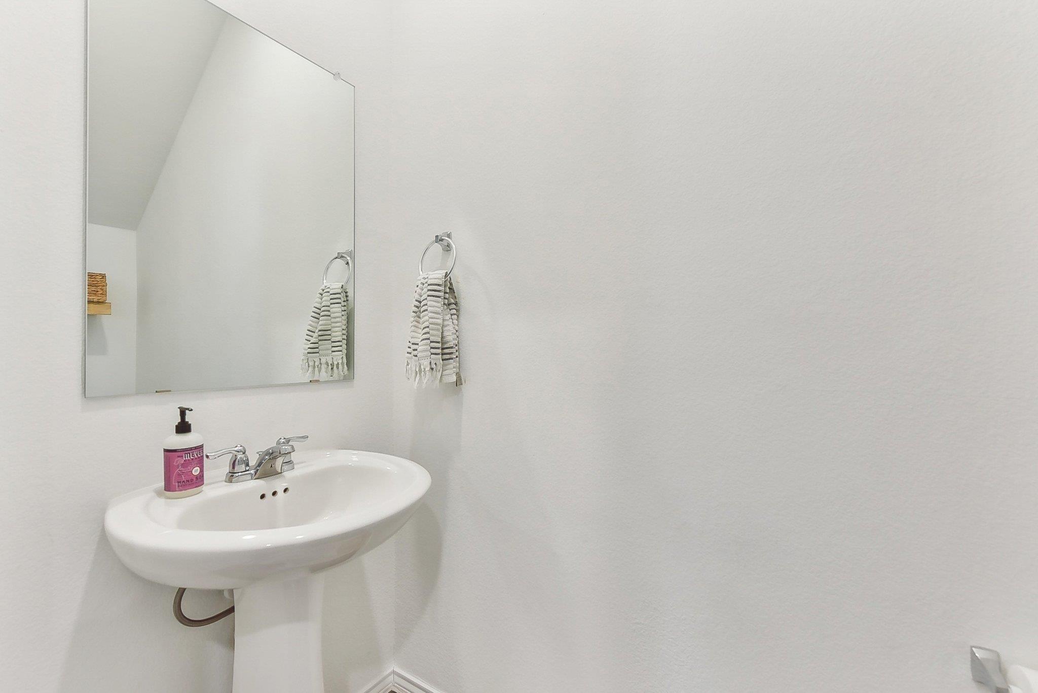 5908 Eden Dr, Austin, TX 78747